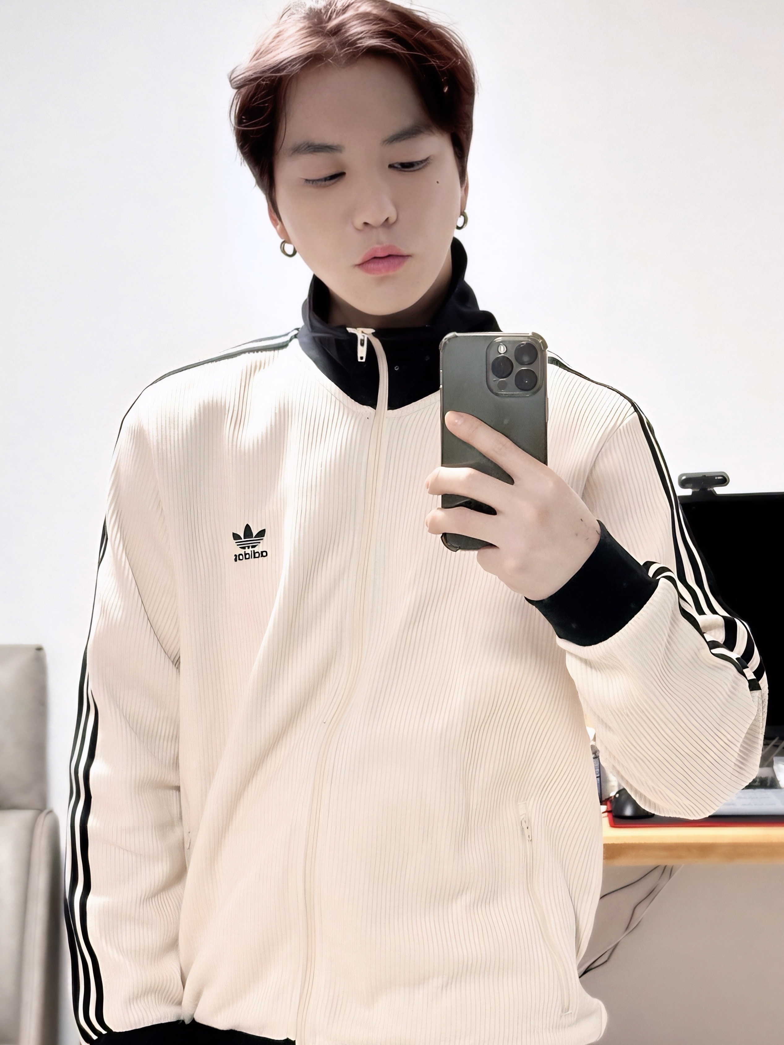 Adidas Adicolor Classic Waffle Beckenbauer Track Jacket Wonder White - US Sizing 착용 스타일