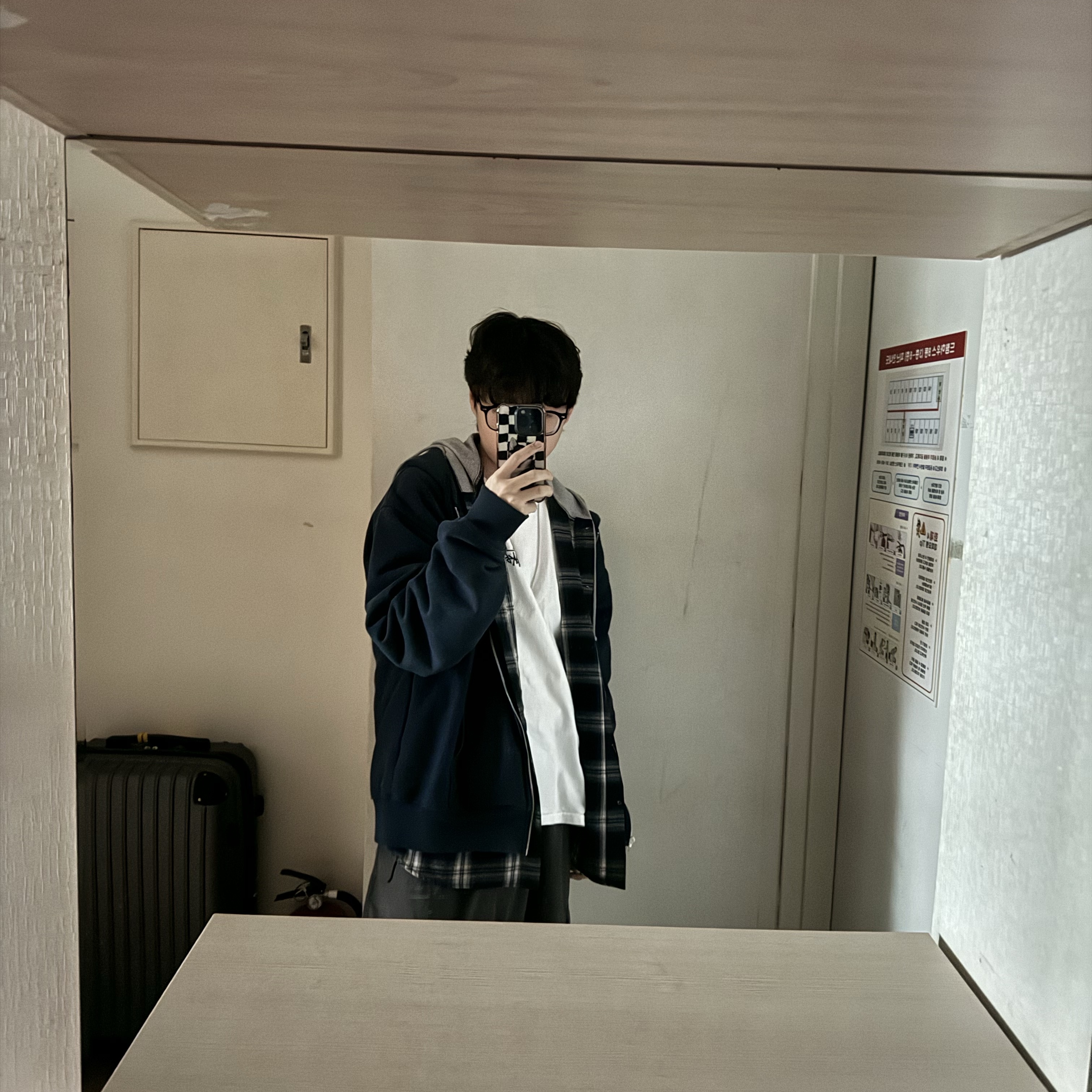 Apple iPhone 15 Pro 128GB Blue Titanium (Korean Ver.), Stussy Basic Stussy LS T-Shirt White 2022 착용 스타일 - 2