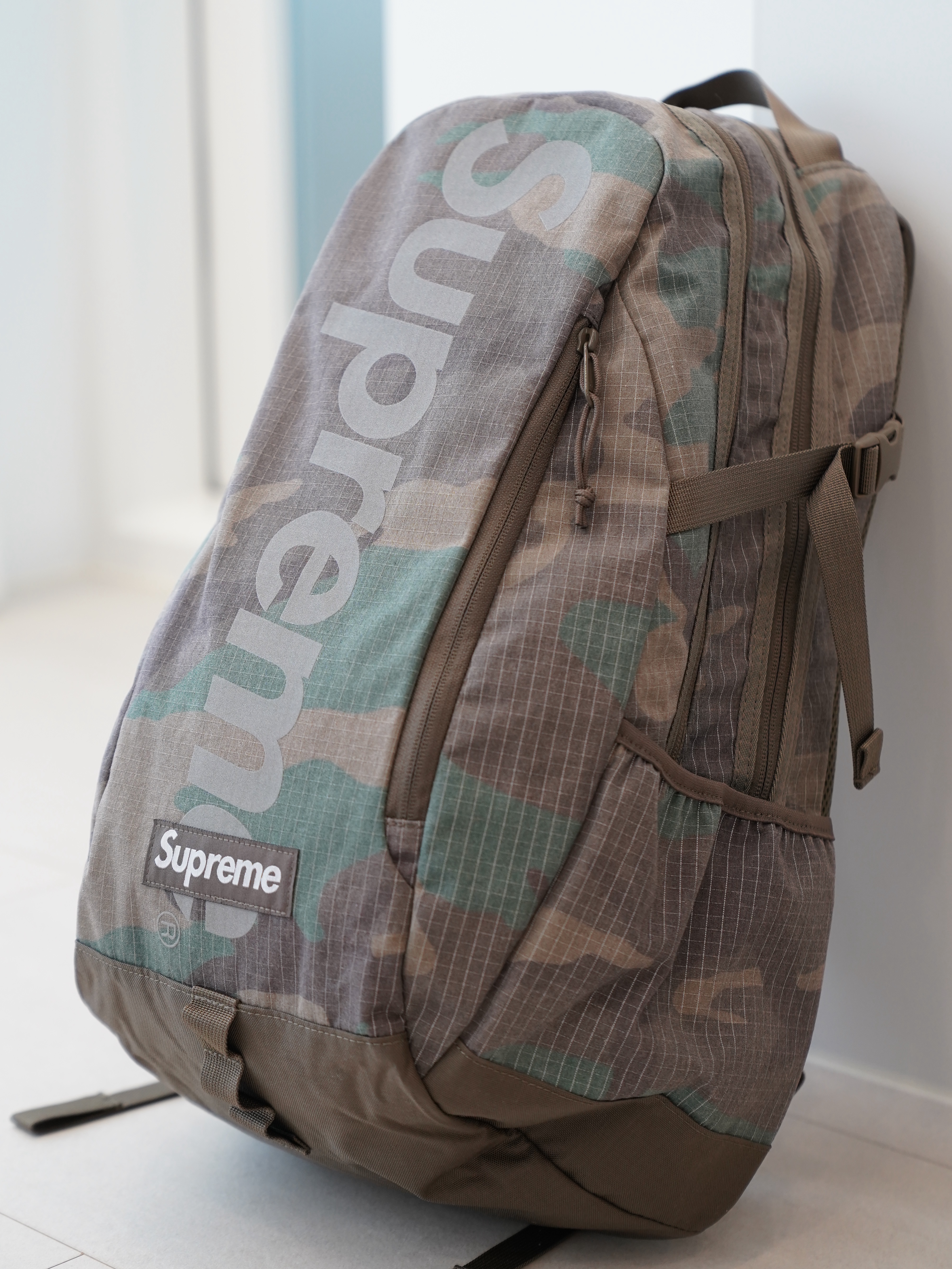 Supreme Backpack Woodland Camo - 24SS 착용 스타일