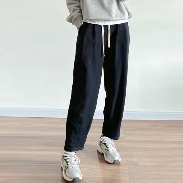New Balance 530 Silver 착용 스타일