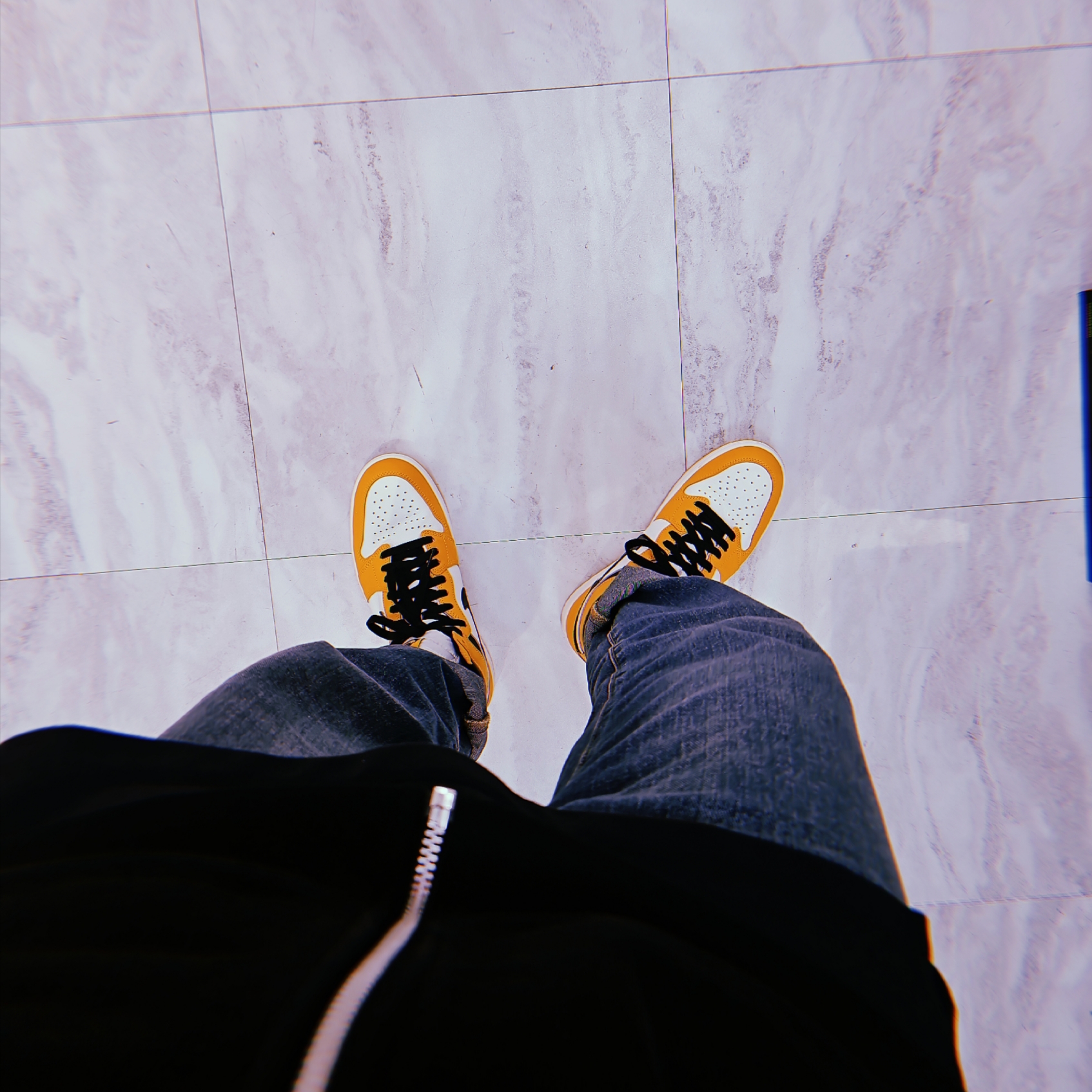 Jordan 1 Retro High OG Yellow Ochre 착용 스타일 - 2