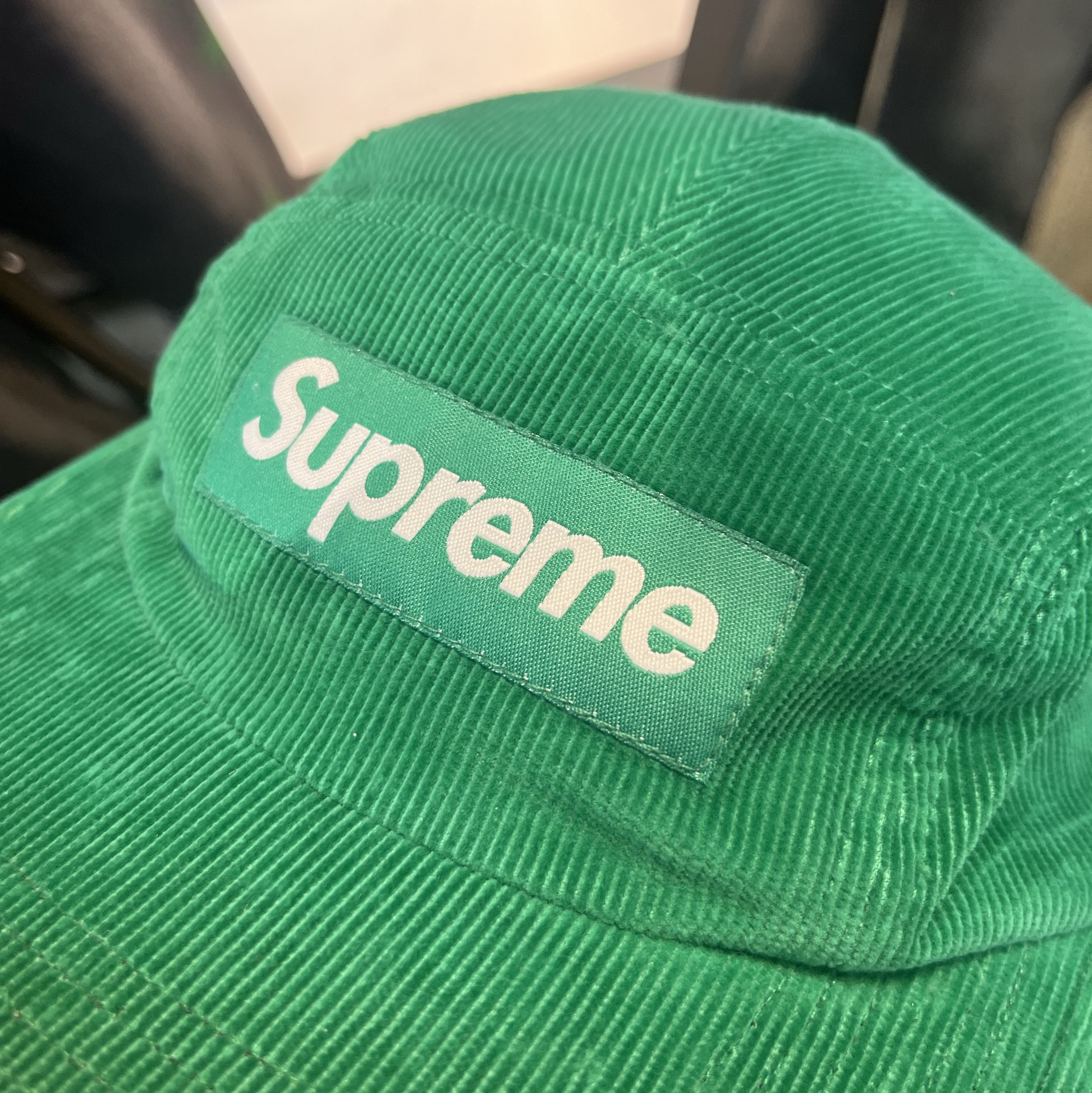 Supreme Corduroy Camp Cap Green - 23FW 착용 스타일 - 1