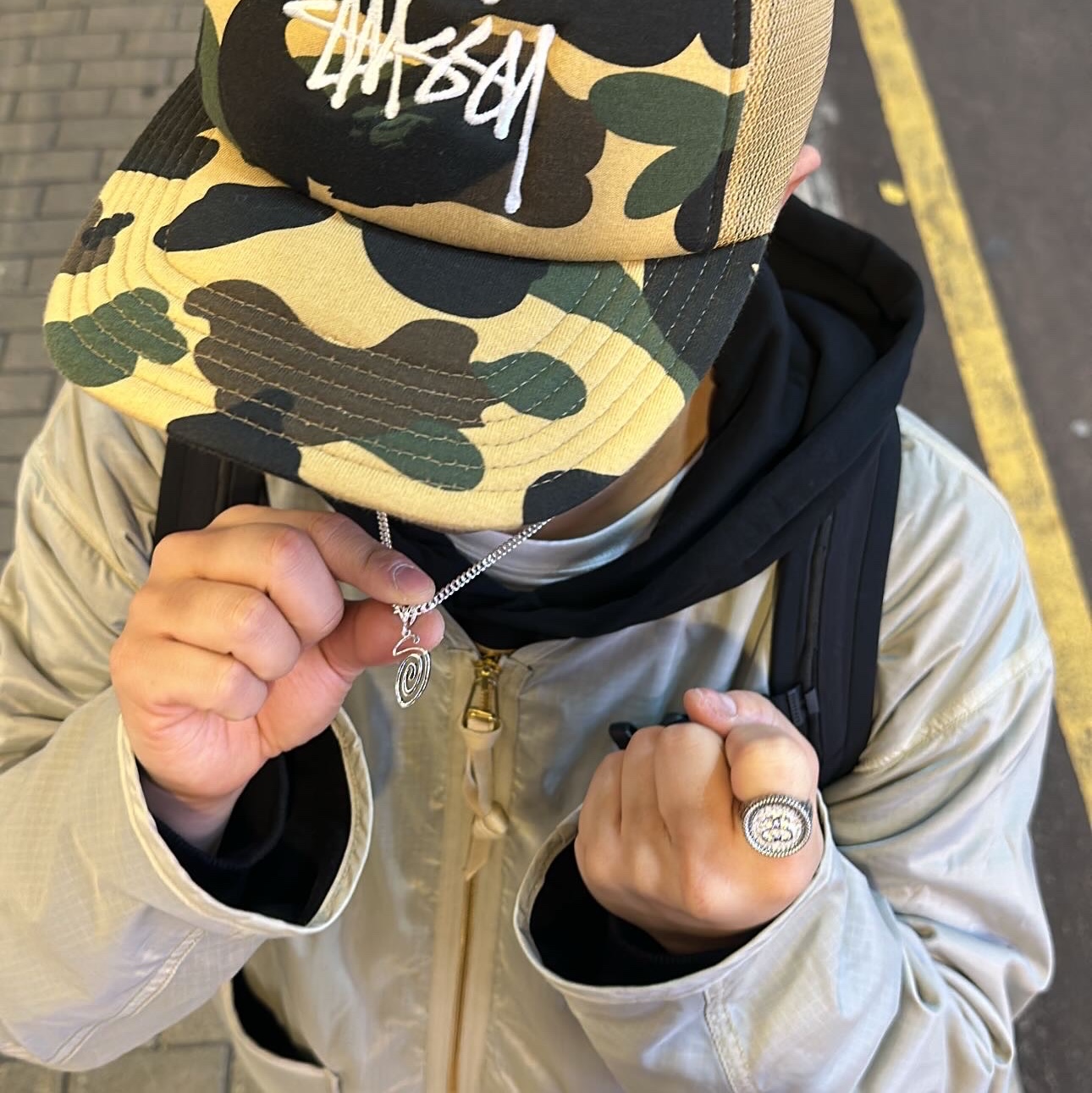 Stussy x BAPE Trucker Cap Yellow, Stussy Sovereign Ring Sterling Silver 착용 스타일