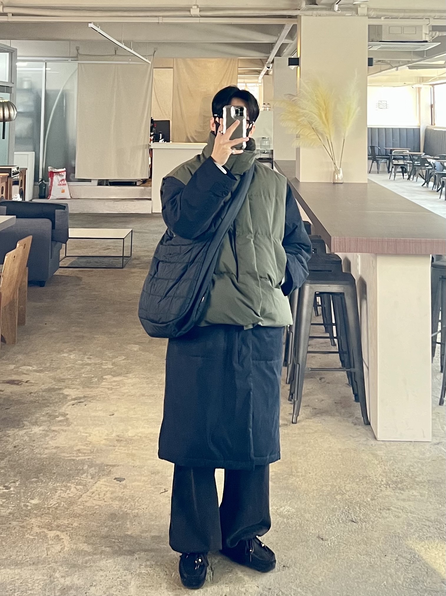 Polyteru Heavy Dell Coat Black, Polyteru 1011 Fatigue Sweatpants 1.2v Bleached Black 착용 스타일