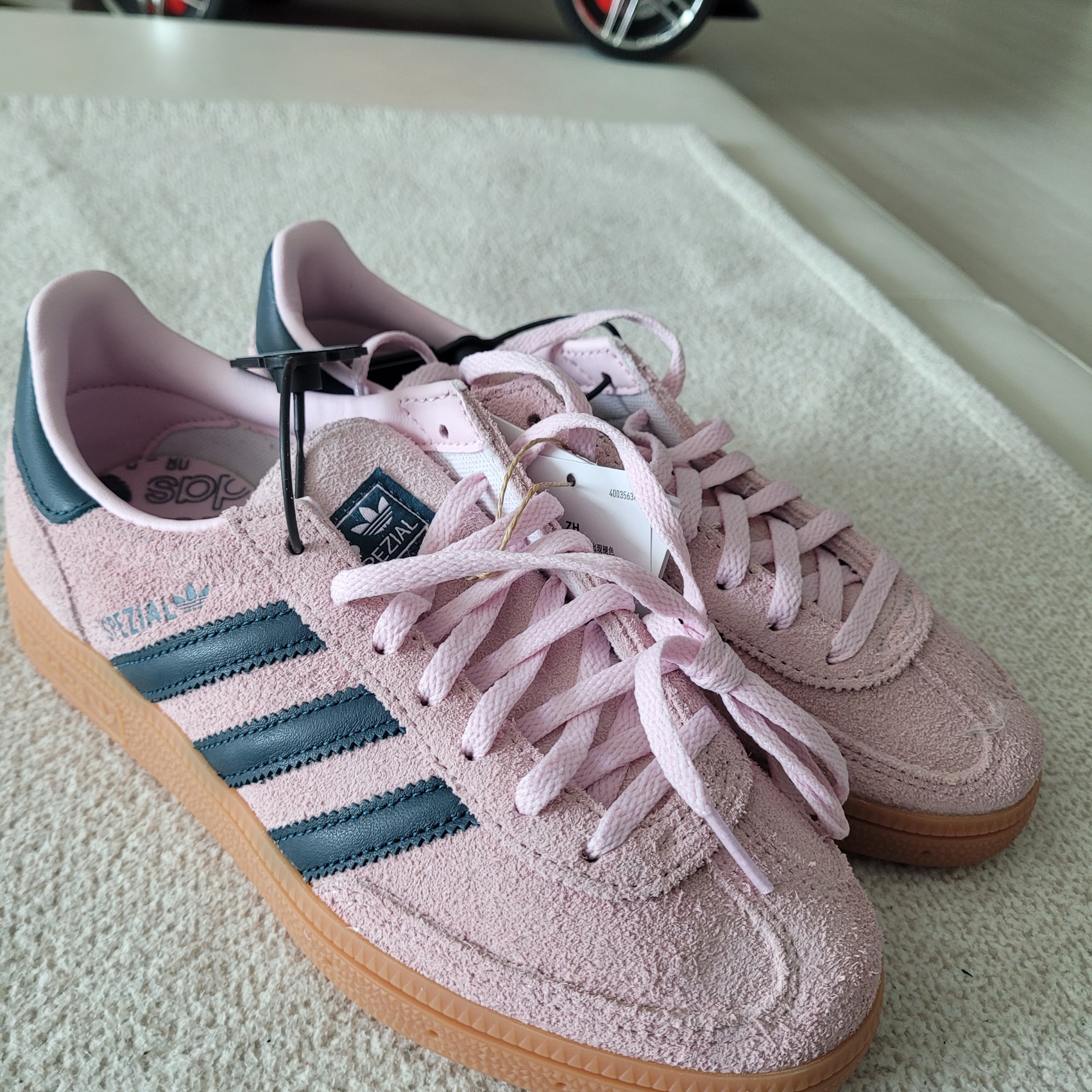 (W) Adidas Spezial Handball Clear Pink 착용 스타일