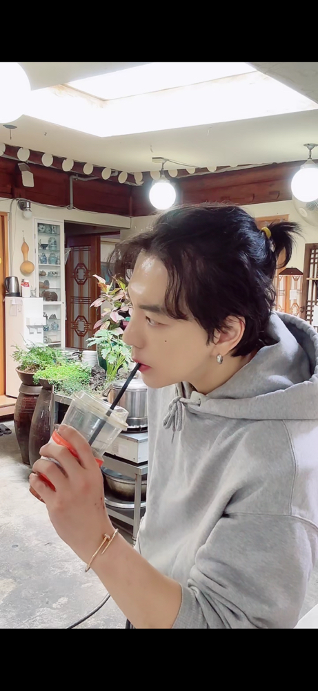 KREAM 프로필 이미지