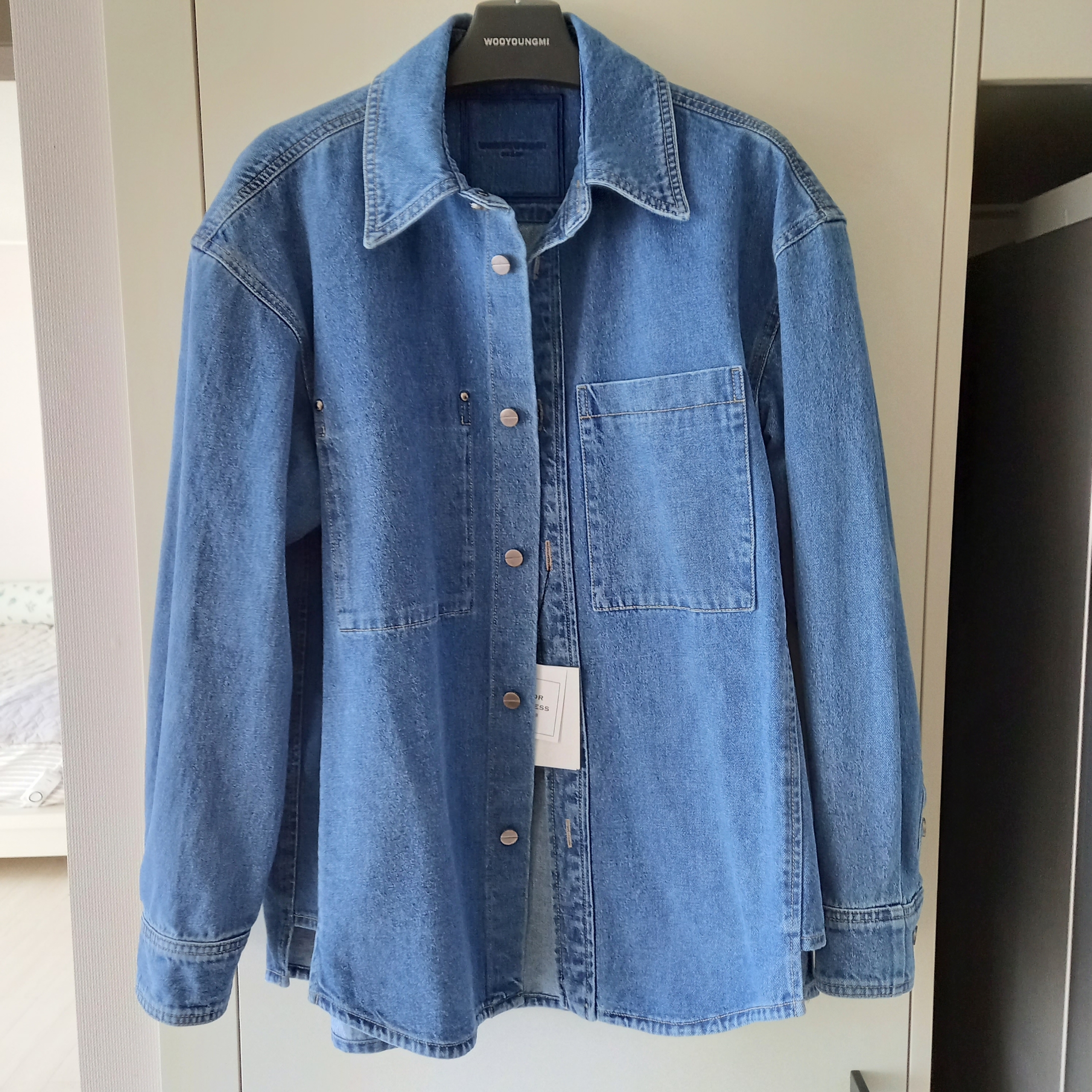 Wooyoungmi Flower Print Denim Shirt Blue - 24SS 착용 스타일 - 1