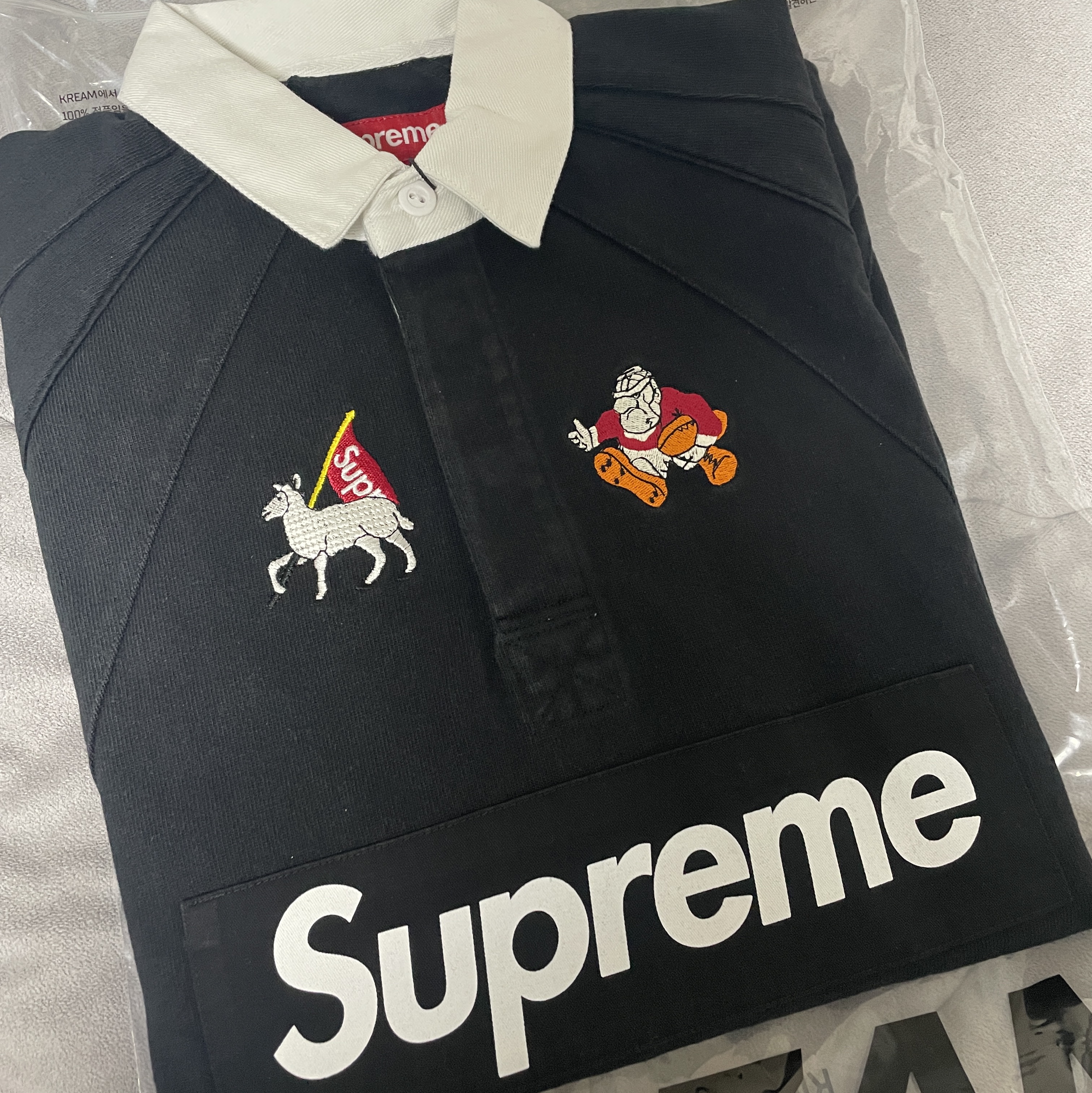 Supreme S/S Rugby Black - 24SS 착용 스타일