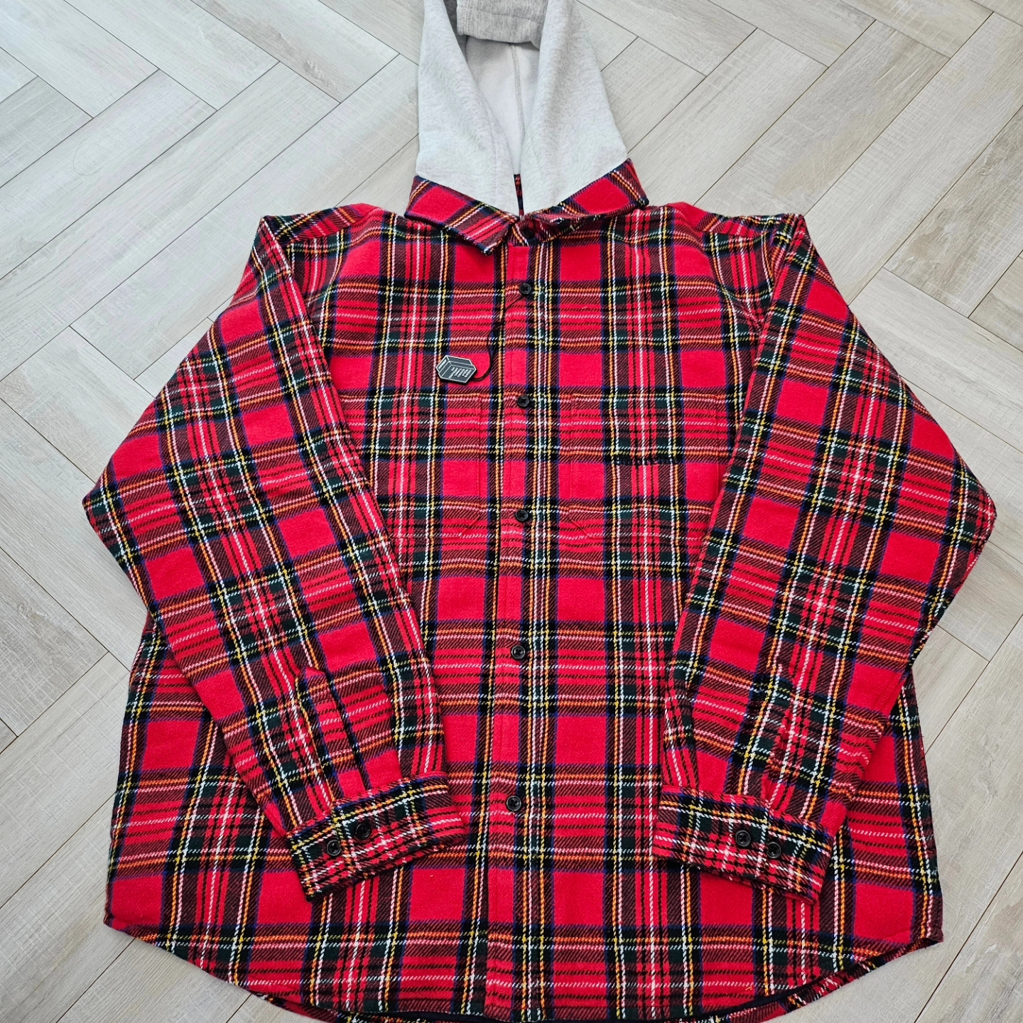 Supreme Tartan Flannel Hooded Shirt Red - 23FW 착용 스타일 - 1