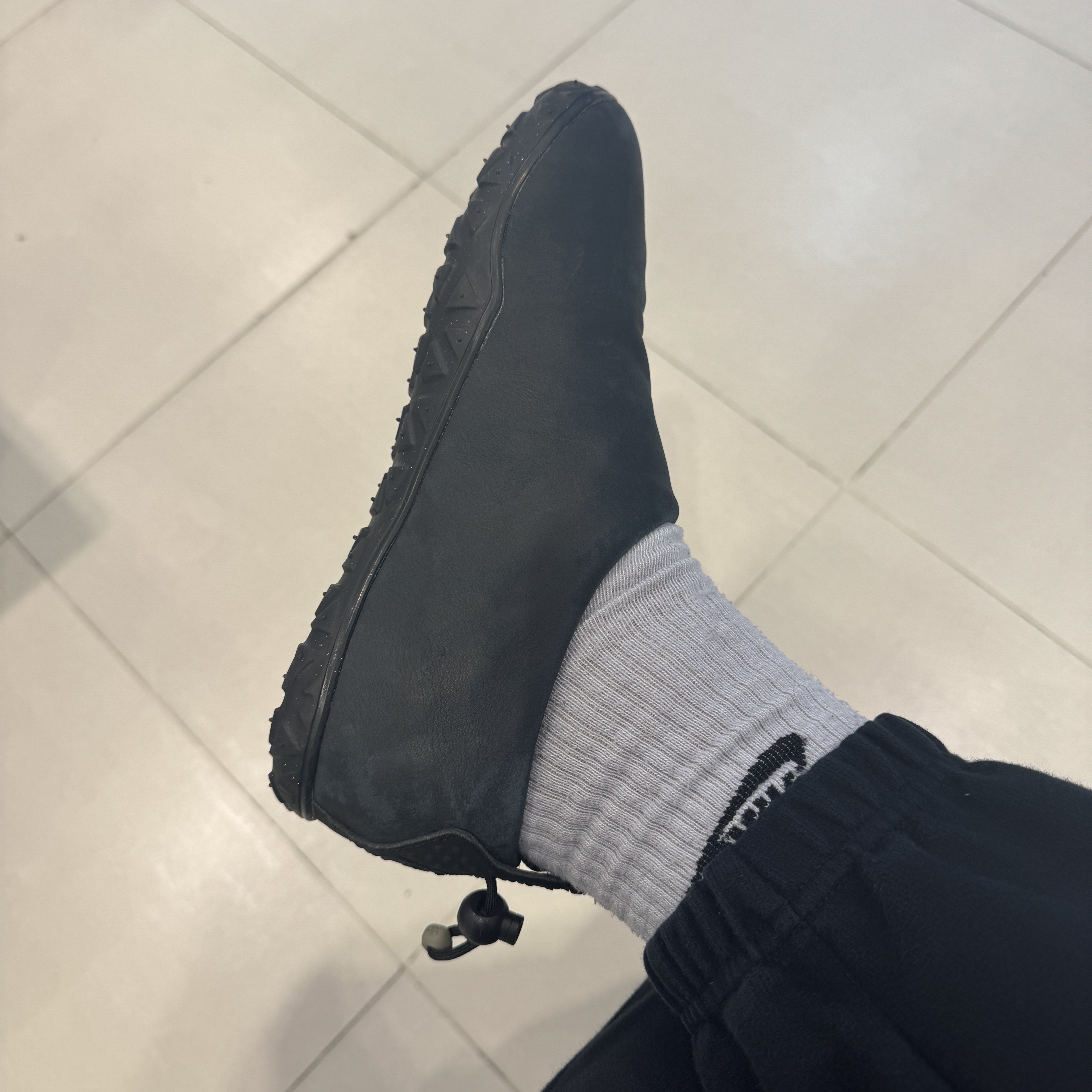 Nike ACG Moc PRM Black Leather 착용 스타일 - 2