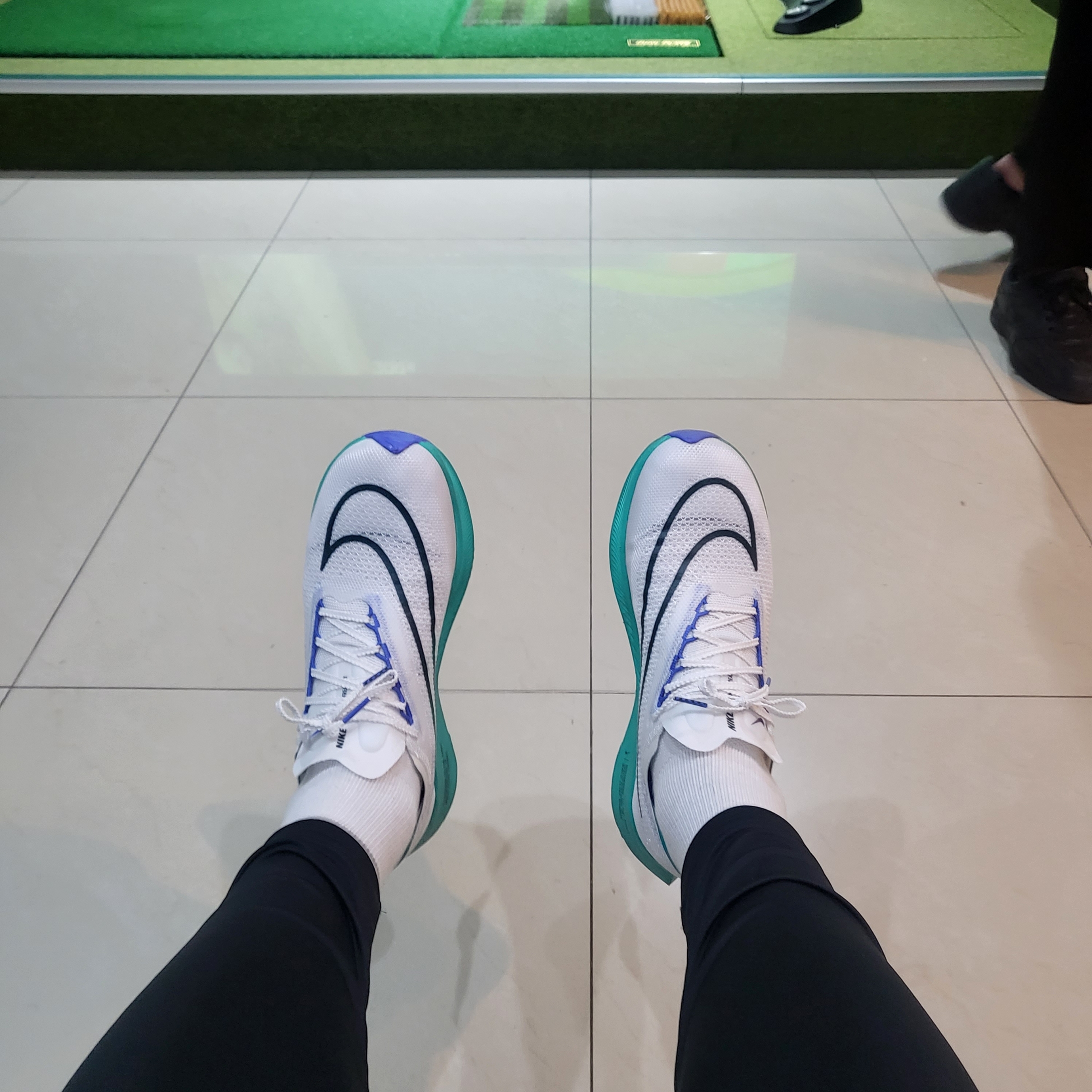 Nike ZoomX Streakfly White Clear Jade 착용 스타일