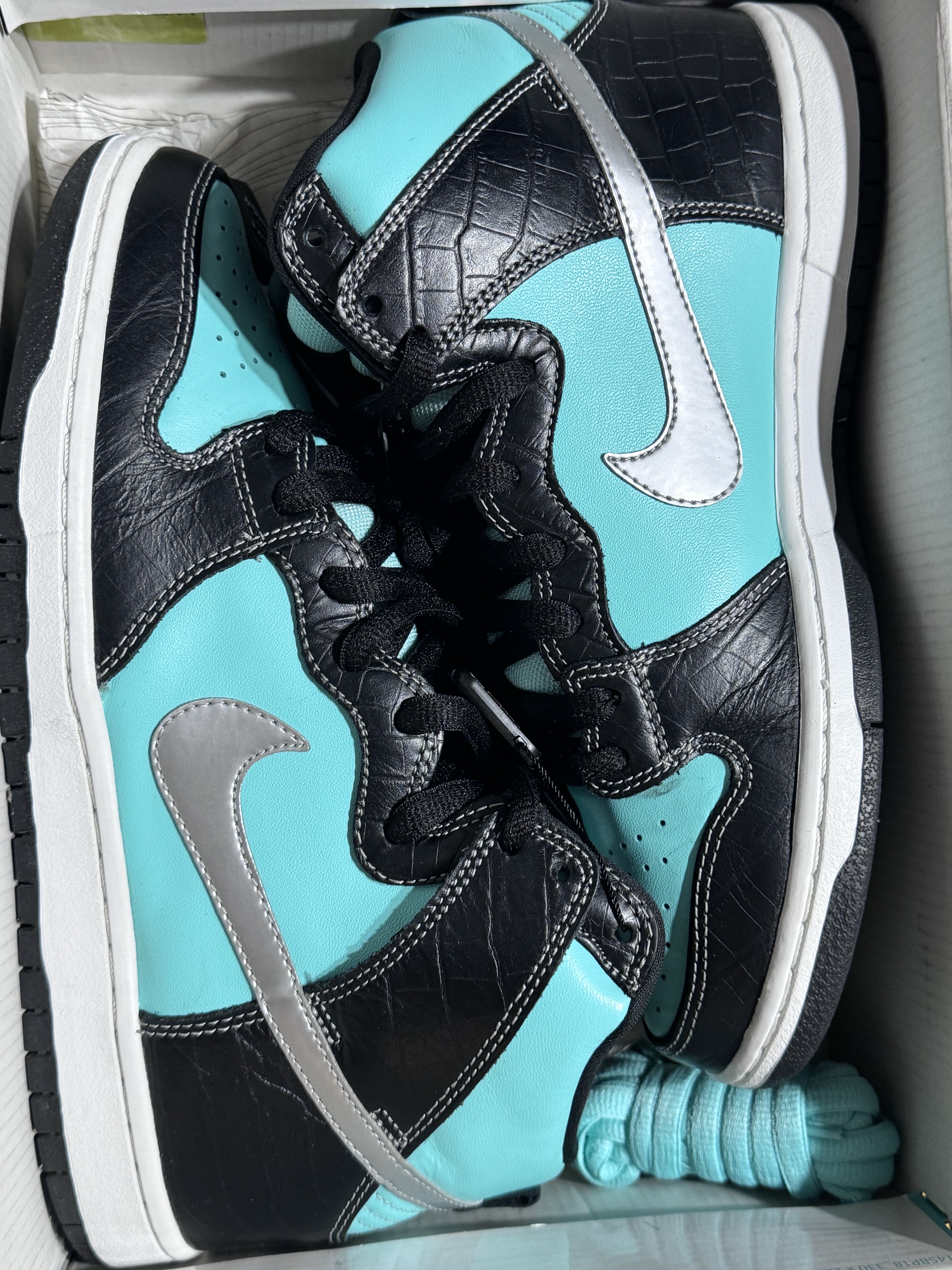 Nike x Diamond Supply Co. SB Dunk High Tiffany 착용 스타일 - 2
