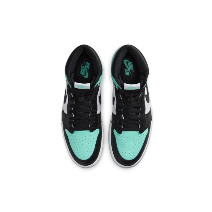 Jordan 1 Retro High OG Green Glow 착용 스타일 - 3