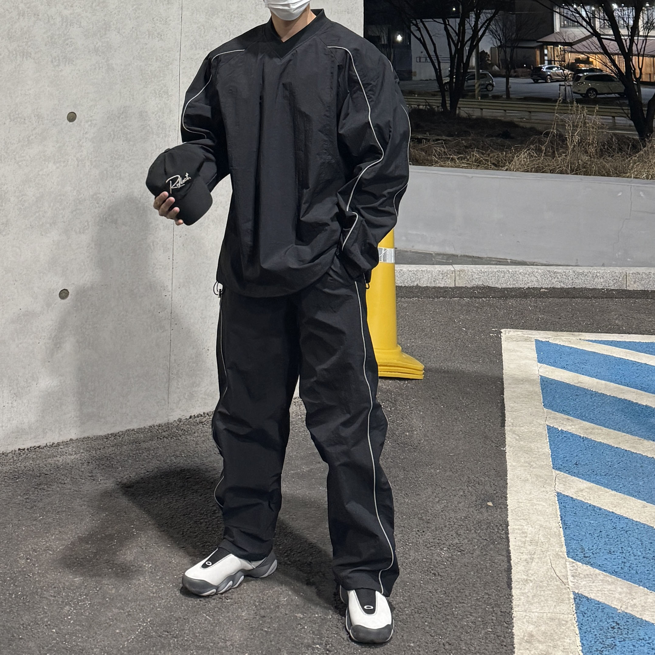 Oakley Factory Team x Brain Dead Flesh White Birch 착용 스타일 - 1