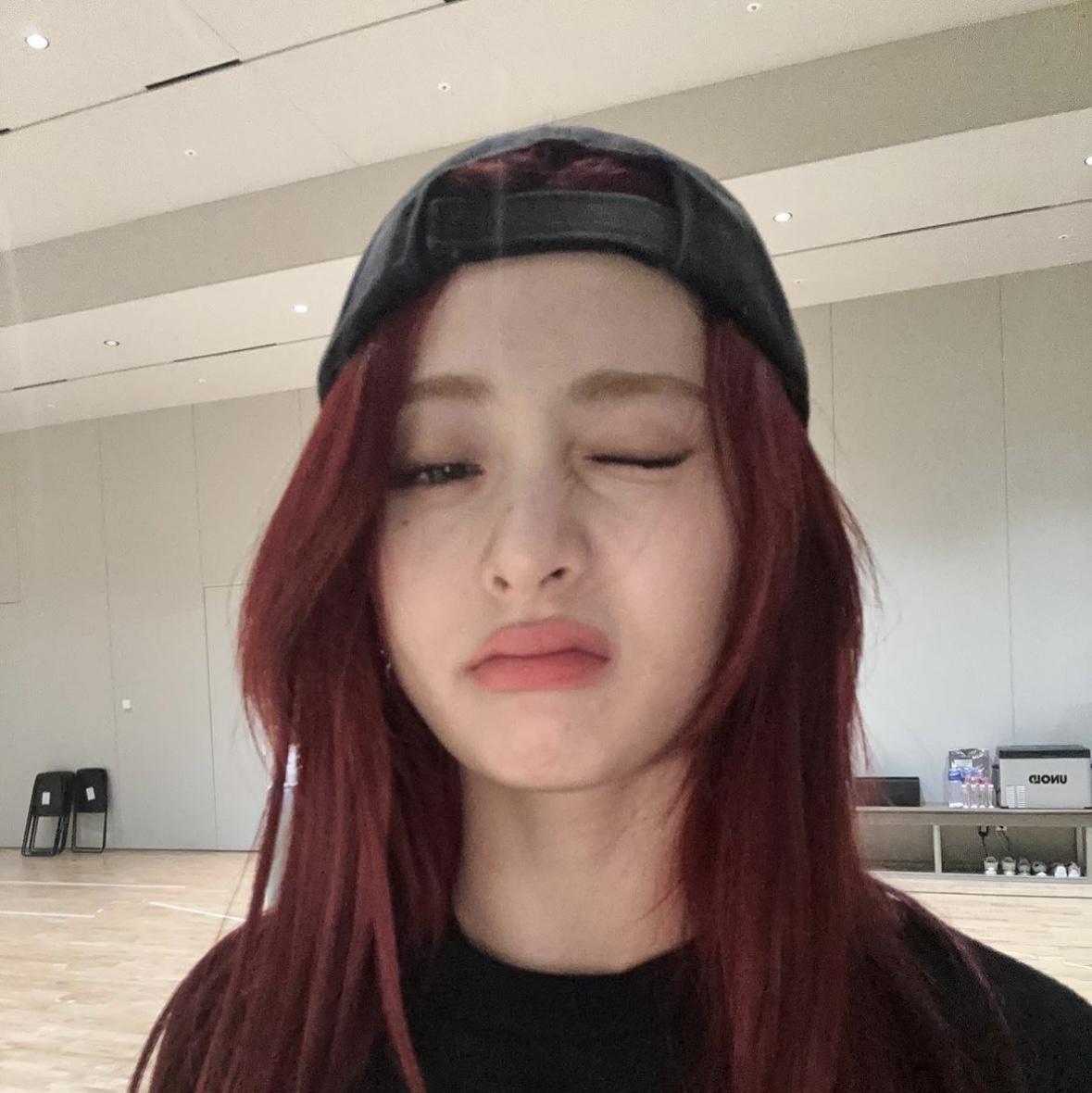 [예약 배송] [LE SSERAFIM x Peaches.] BALL CAP, [LE SSERAFIM x Peaches.] BALL CAP 착용 스타일 - 3