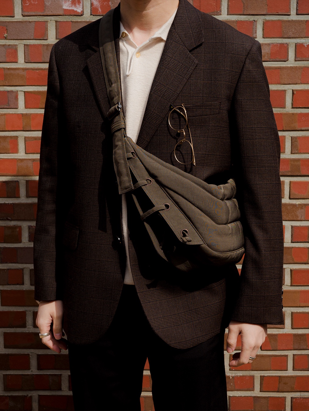 Lemaire Small Soft Game Bag Nylon Canvas Espresso - Ssense Exclusive 착용 스타일 - 3