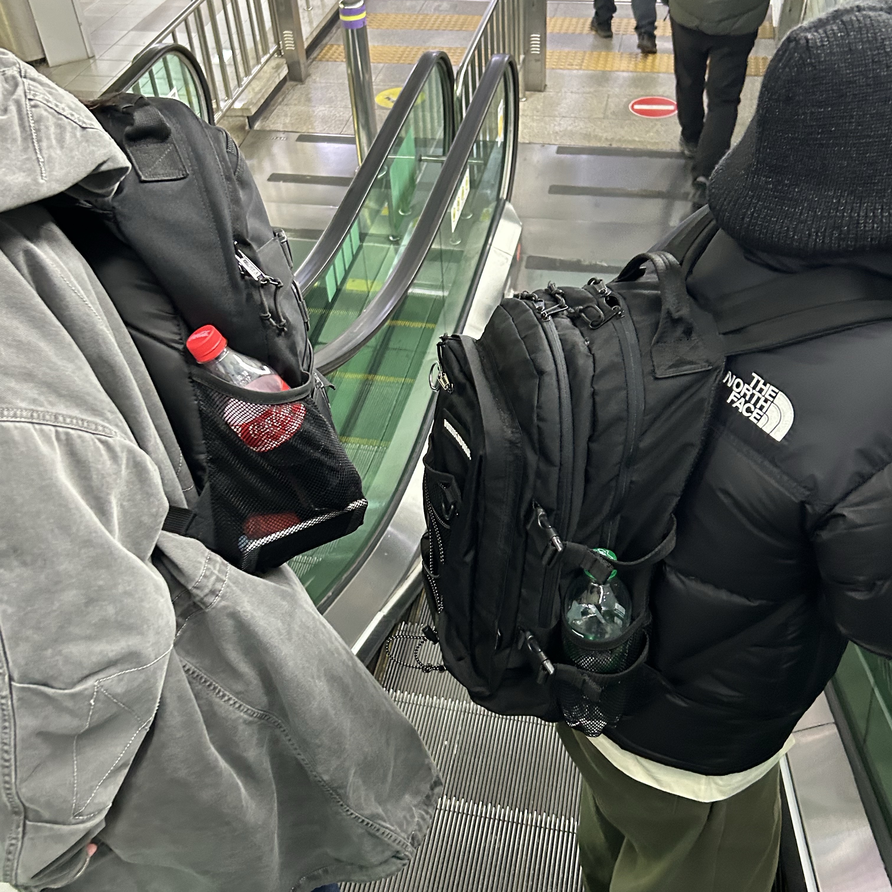 The North Face 1996 Eco Nuptse Jacket Black 착용 스타일