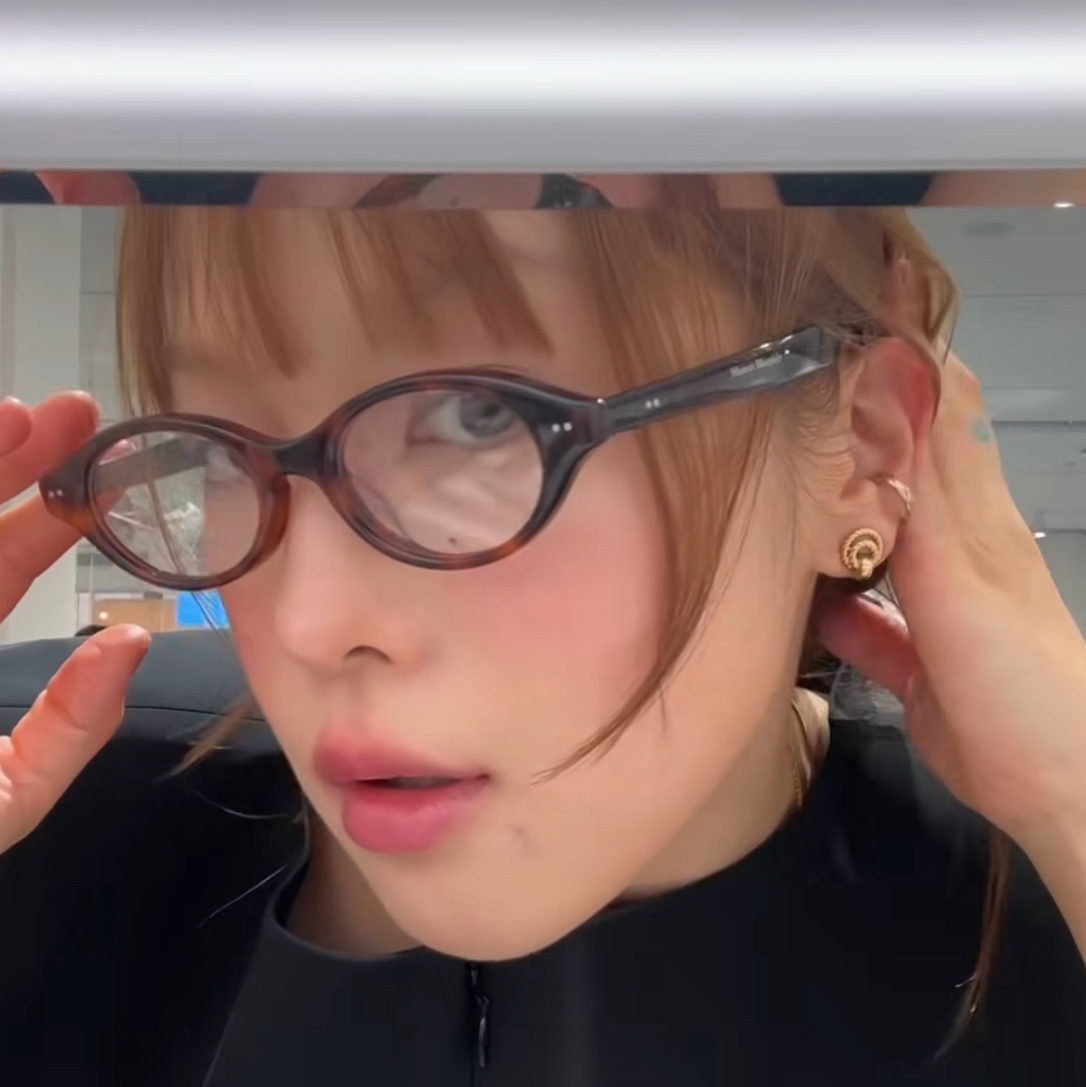 Gentle Monster x Maison Margiela MM111 Tortoiseshell Clear 착용 스타일