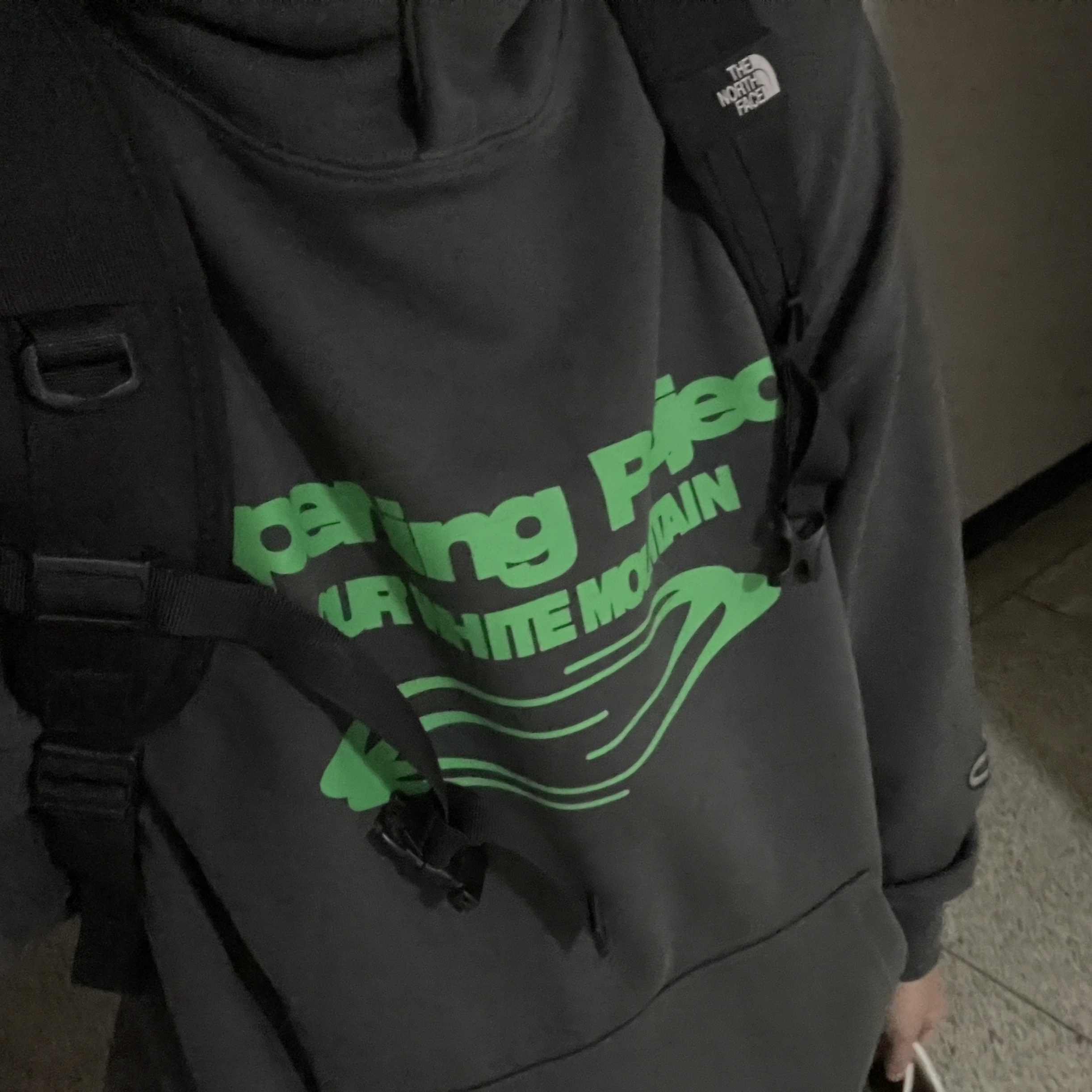 Opening Project Identity Hoodie Charcoal 착용 스타일