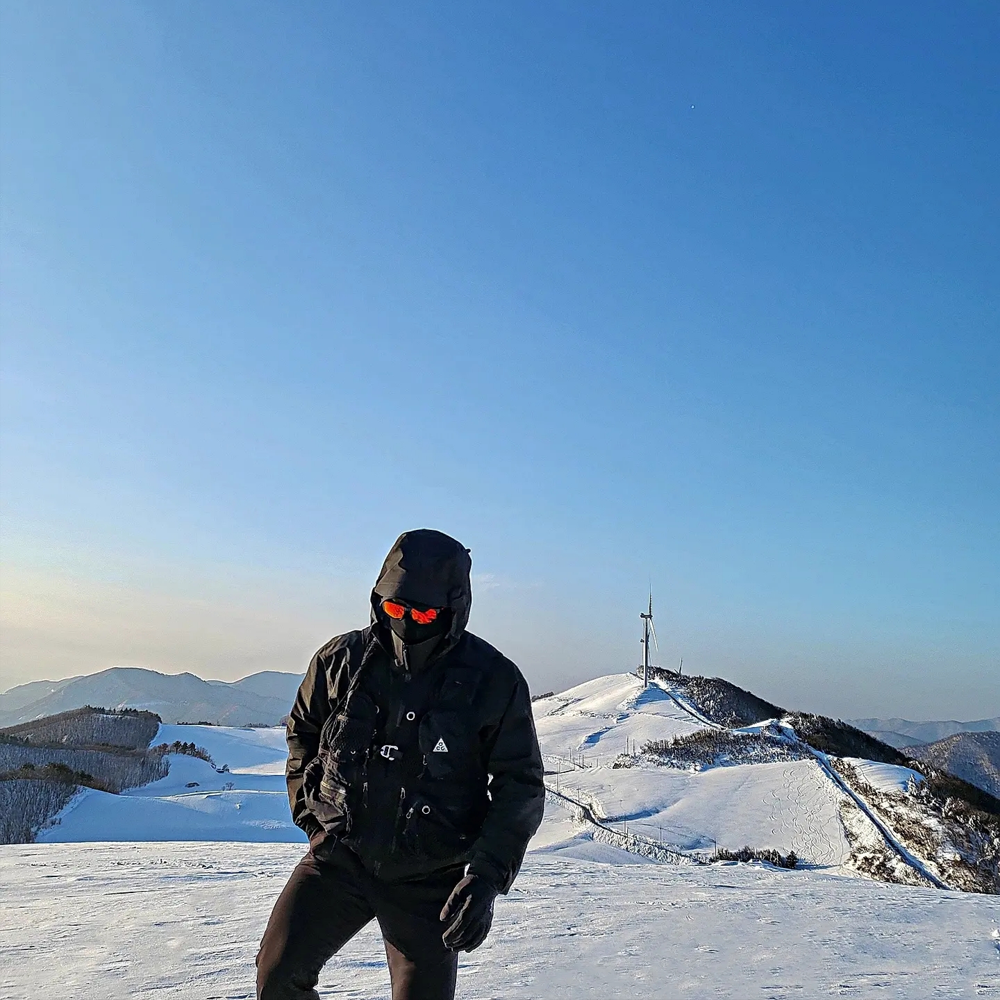 Arc'teryx Beta AR Jacket Black, Arc'teryx Atom Hoody Daybreak 착용 스타일 - 2