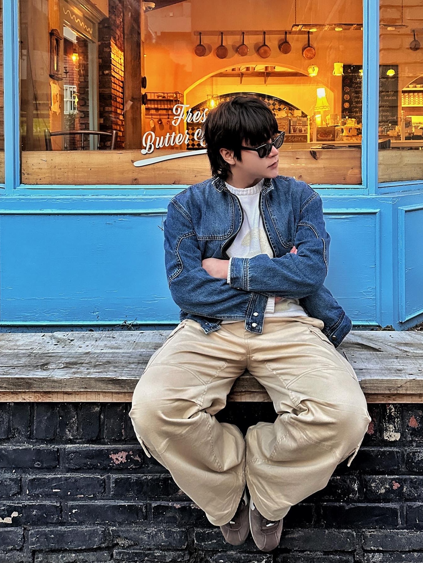 Nike Cortez SE Hangul Day Baroque Brown Sail, [KREAM 단독] Safarispot Basic Safari Knit White 착용 스타일 - 2