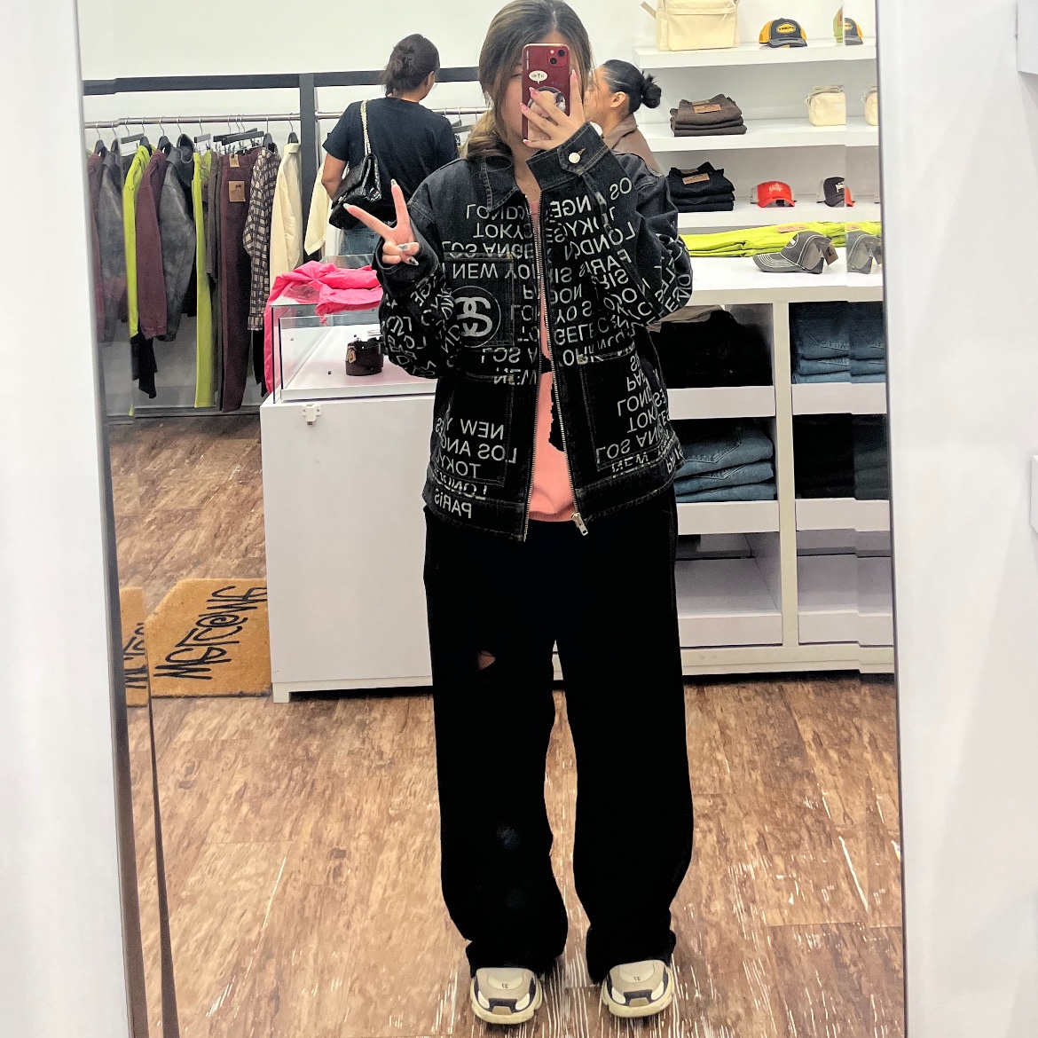 Stussy Zip Work Jacket City Link Denim Washed Black, Undermycar Walrus Dirty Paint Coated Damage Sweatpants Castlerock - 23SS 착용 스타일 - 1