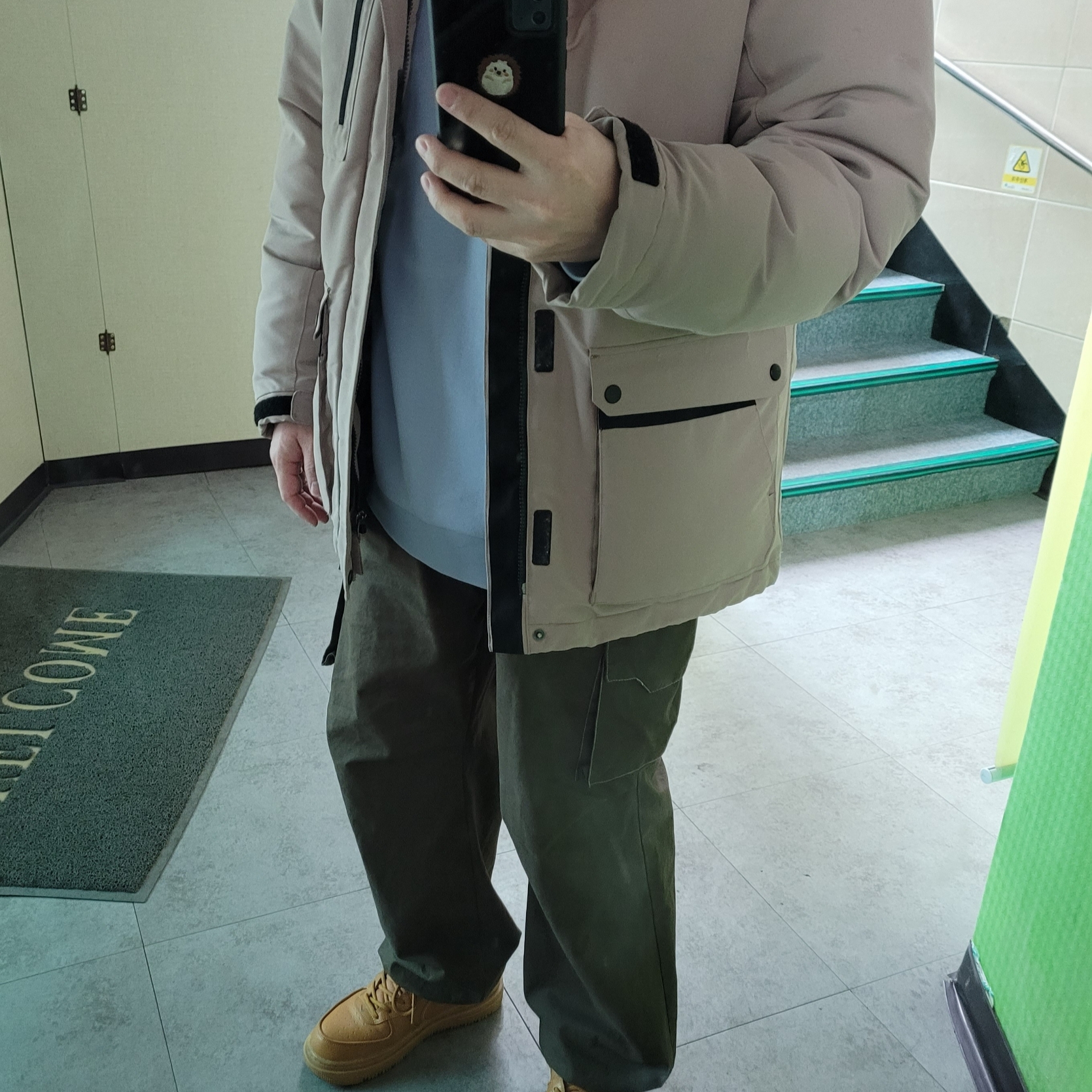 Nike Air Force 1 High Gore-Tex Boot Wheat 착용 스타일 - 1