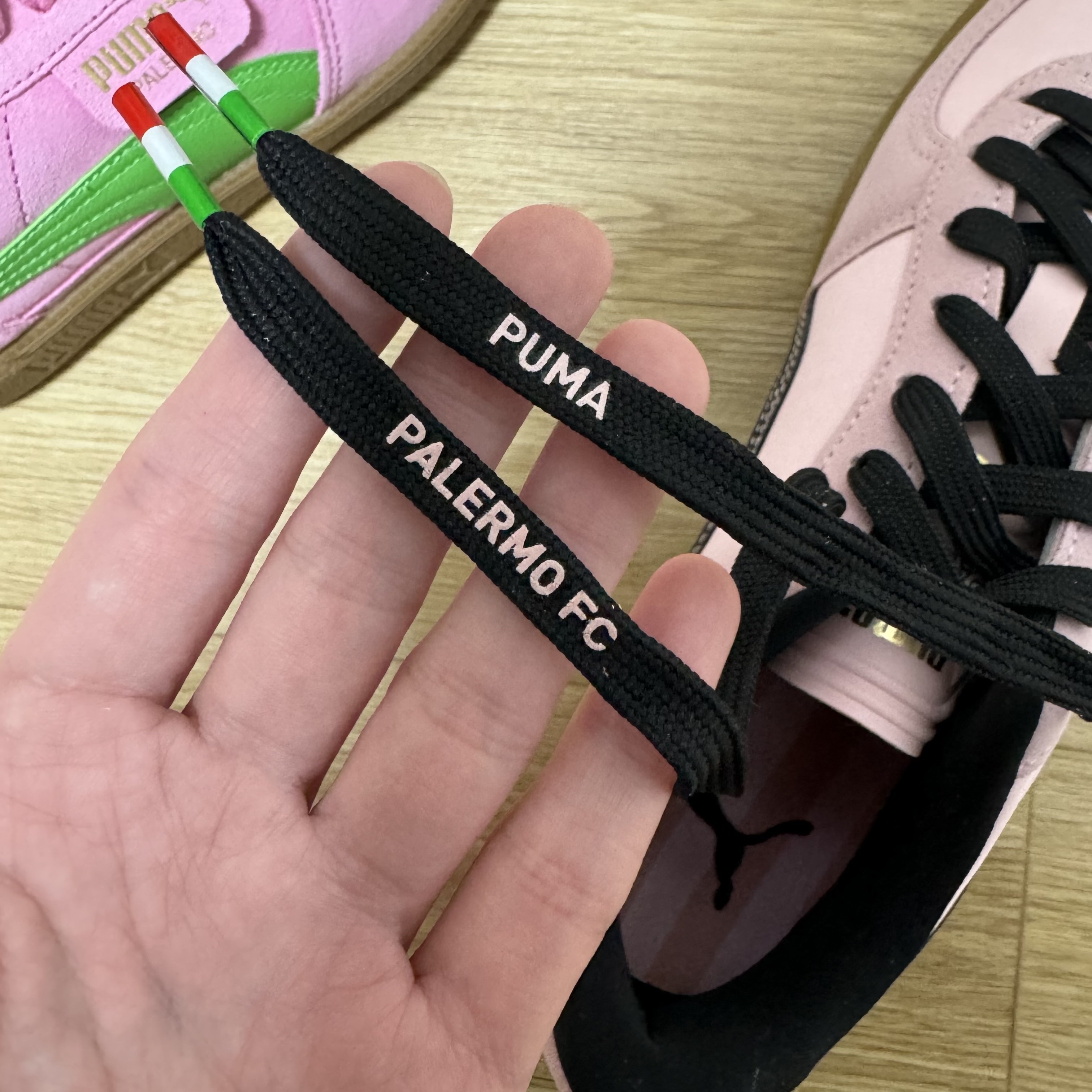 Puma x Palermo F.C. Sneakers Bright Pink Black, Puma Palermo Special Pink Delight Green 착용 스타일