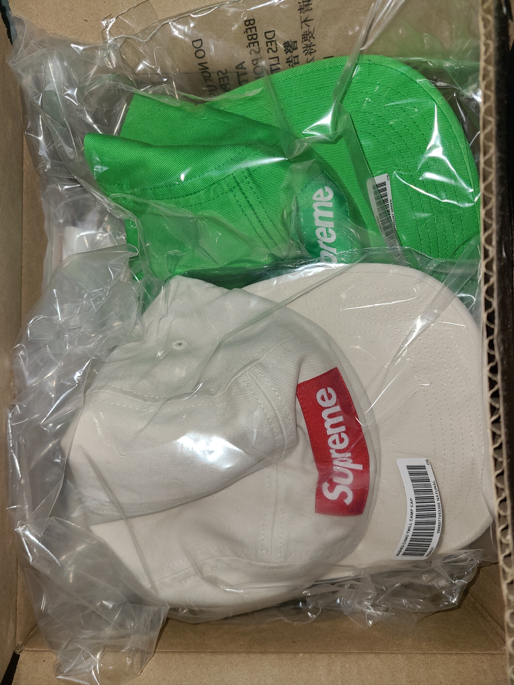 Supreme Washed Chino Twill Camp Cap Natural - 24SS, Supreme Washed Chino Twill Camp Cap Green - 24SS 착용 스타일