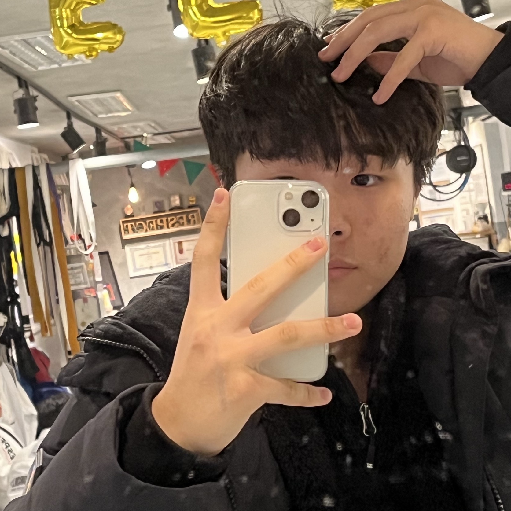 Apple iPhone 13 Mini 128GB Starlight (Korean Ver.) 착용 스타일