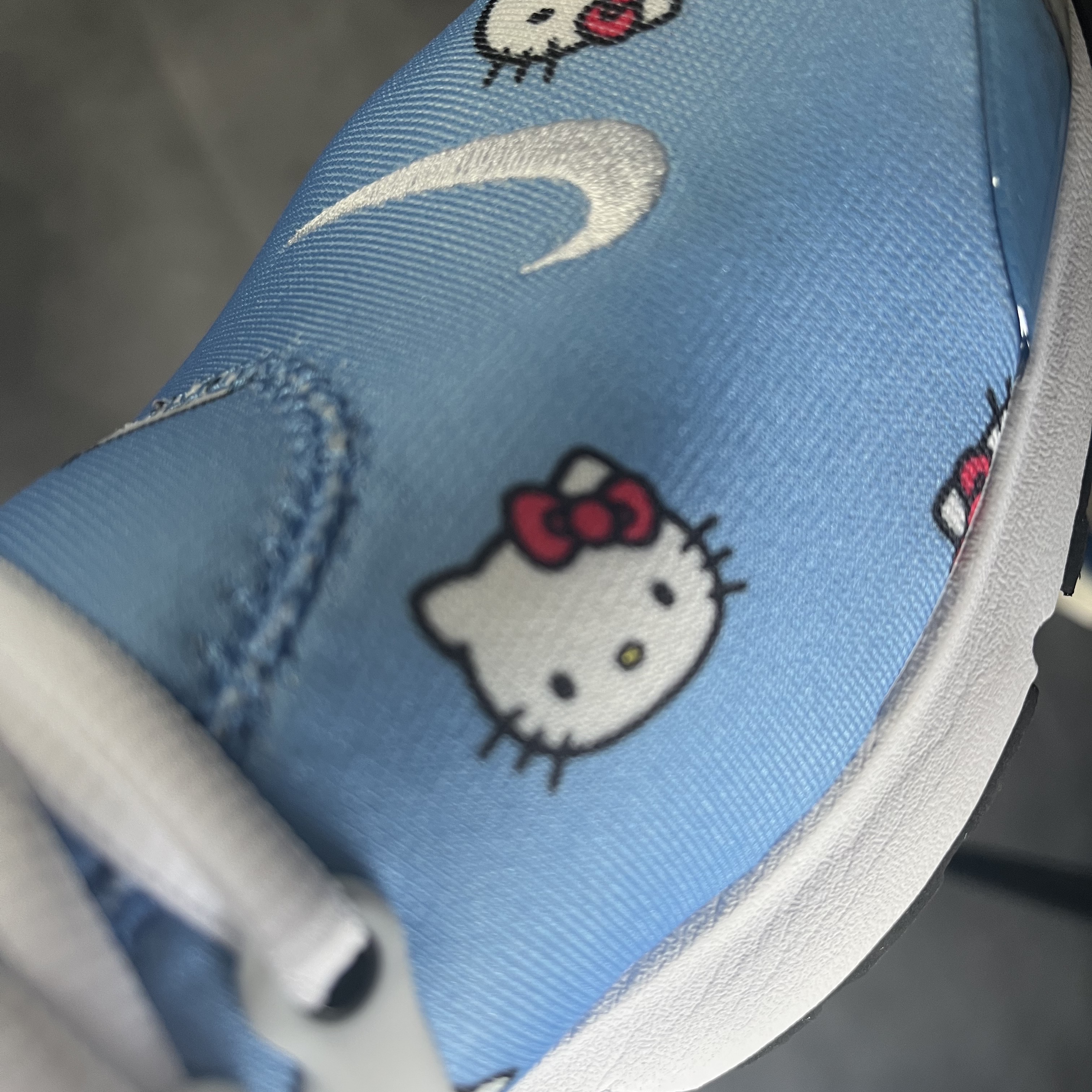 Nike x Hello Kitty Air Presto University Blue 착용 스타일 - 1