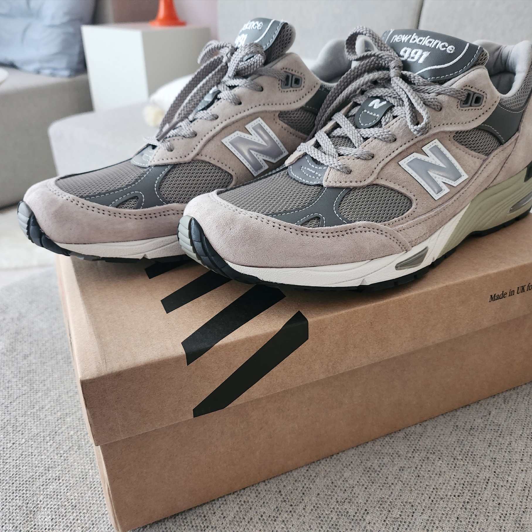 New Balance 991 Made in UK Grey 착용 스타일