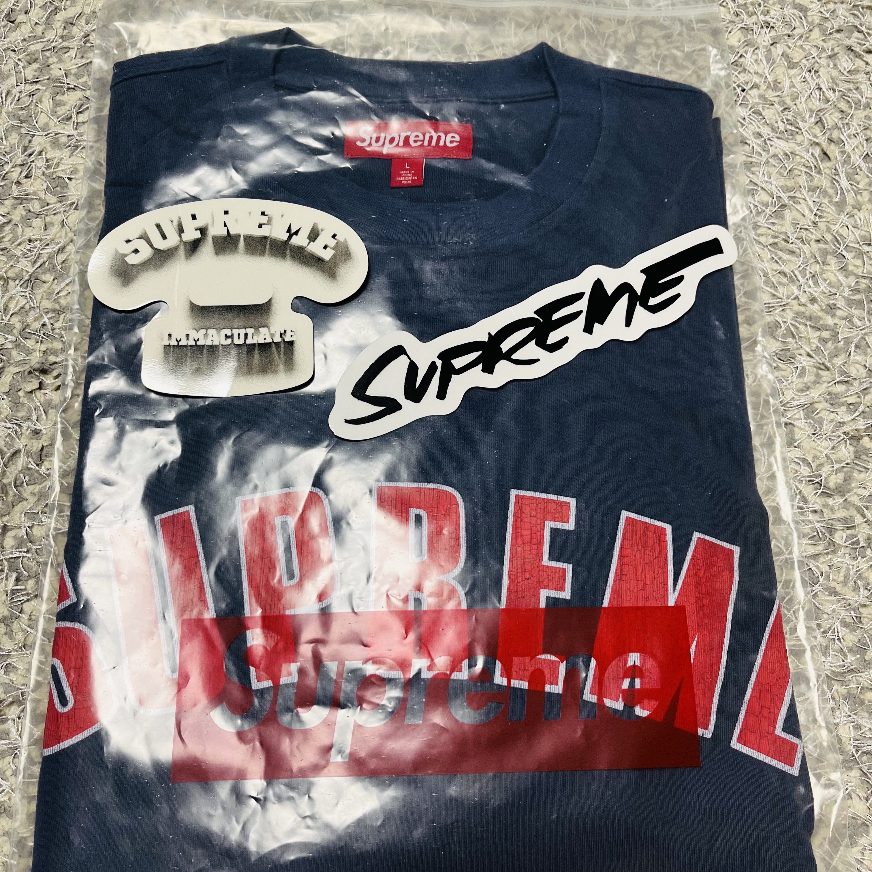 Supreme Cracked Arc S/S Top Navy - 24SS 착용 스타일