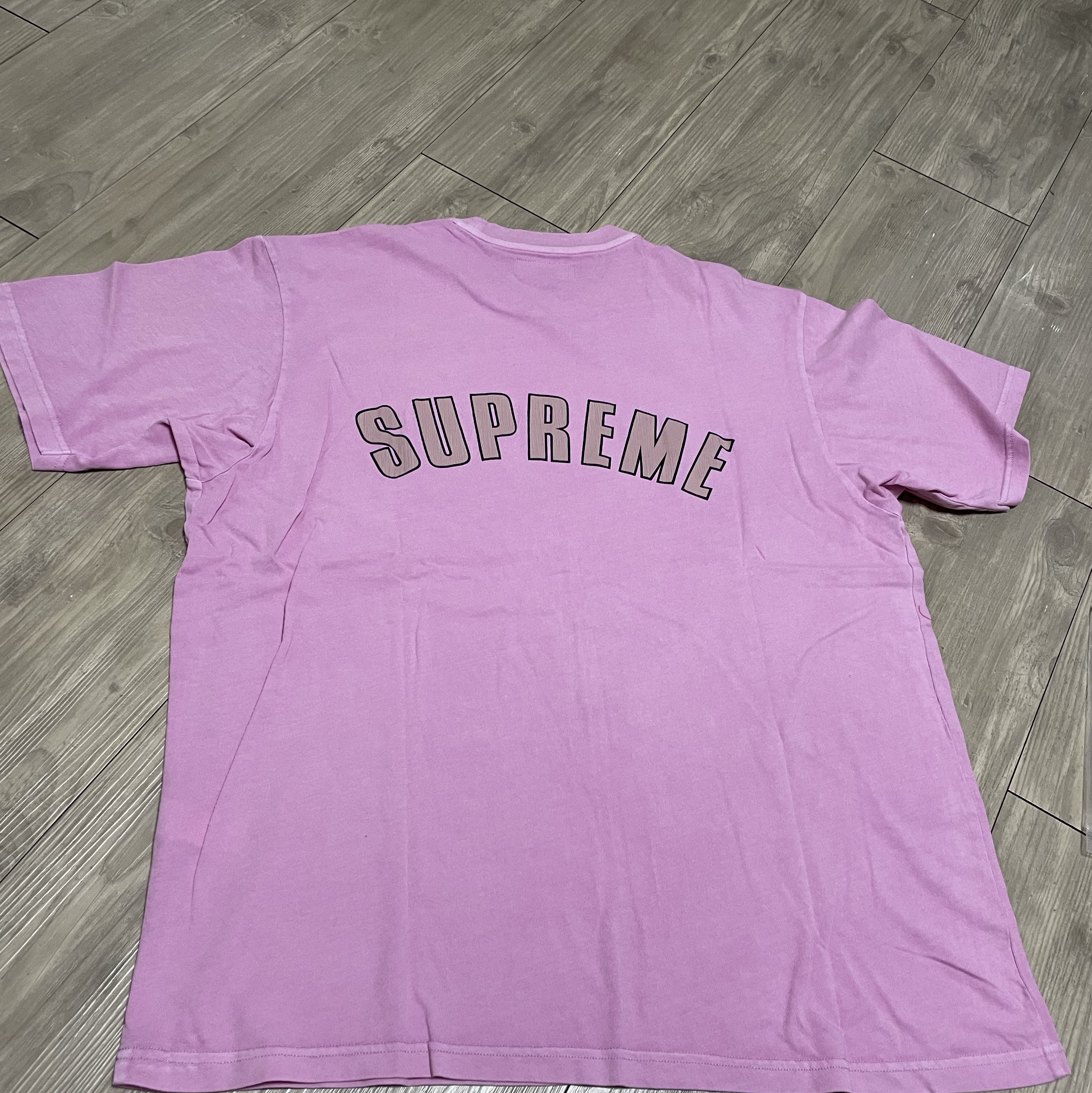 Stussy Low Profile Big Basic Snapback Pink, Supreme Cracked Arc S/S Top Pink - 24SS 착용 스타일 - 3