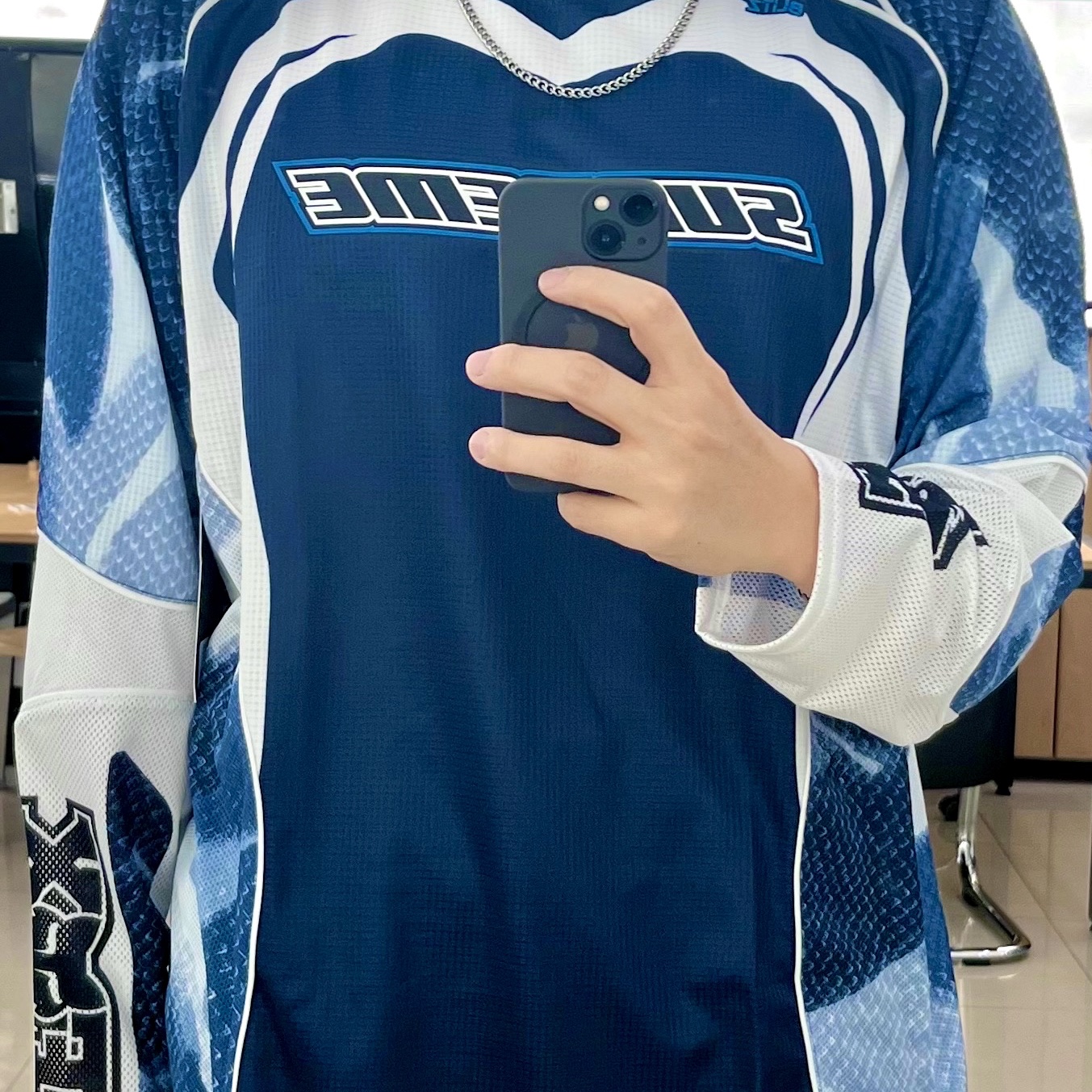 Supreme x Fox Racing Jersey Navy - 23FW 착용 스타일