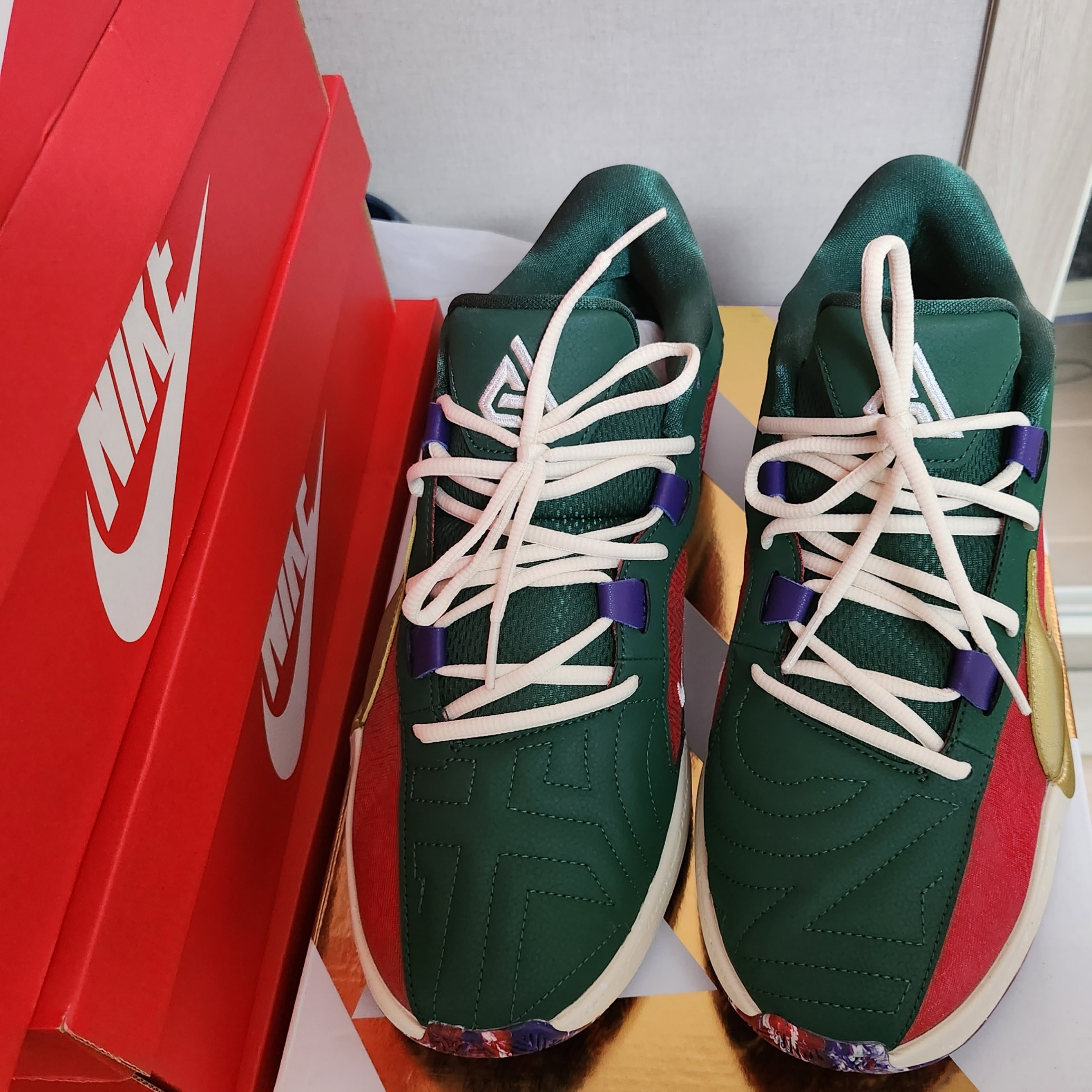 Nike Zoom Freak 5 EP Gym Red 착용 스타일 - 4