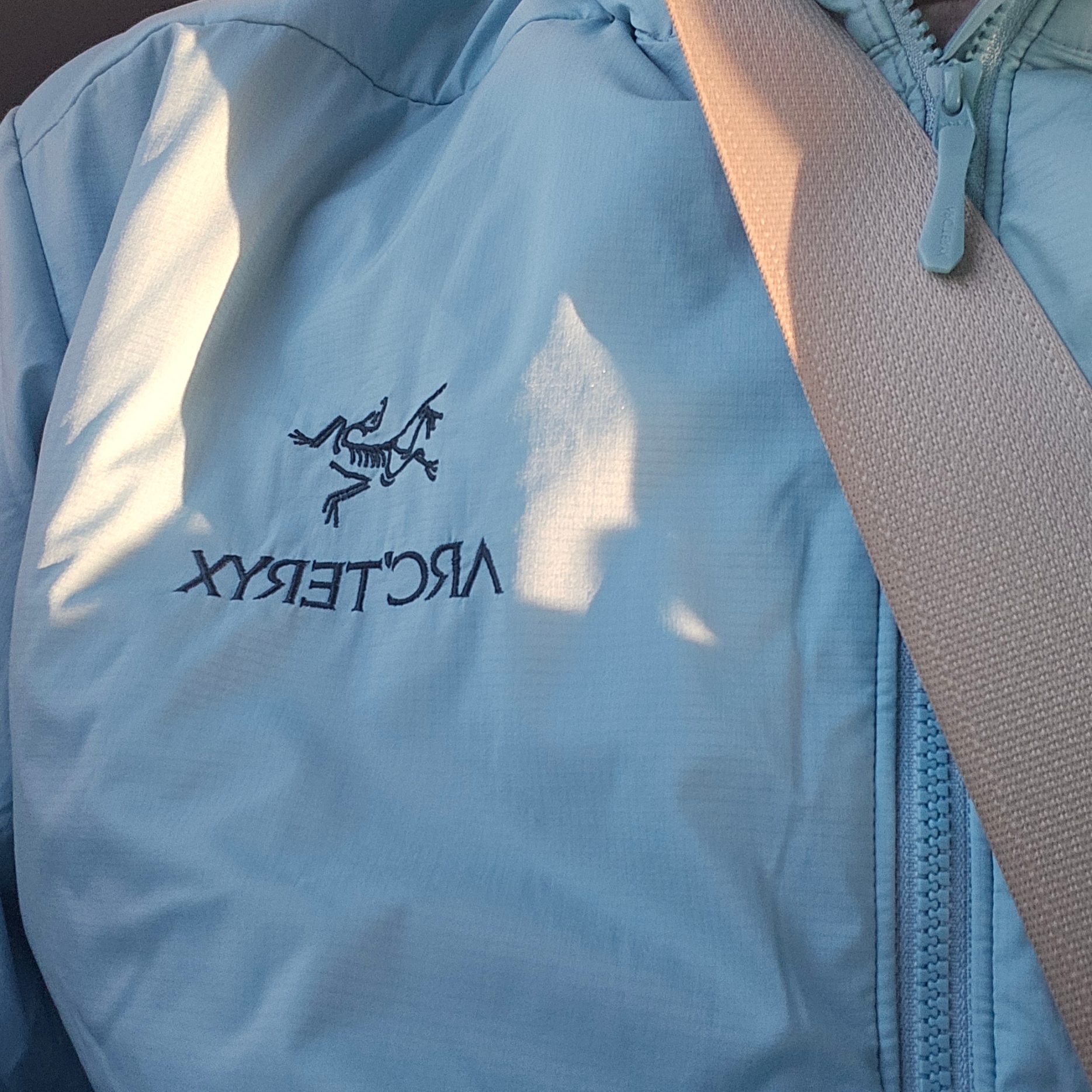 Arc'teryx Atom LT Hoody Solace 착용 스타일
