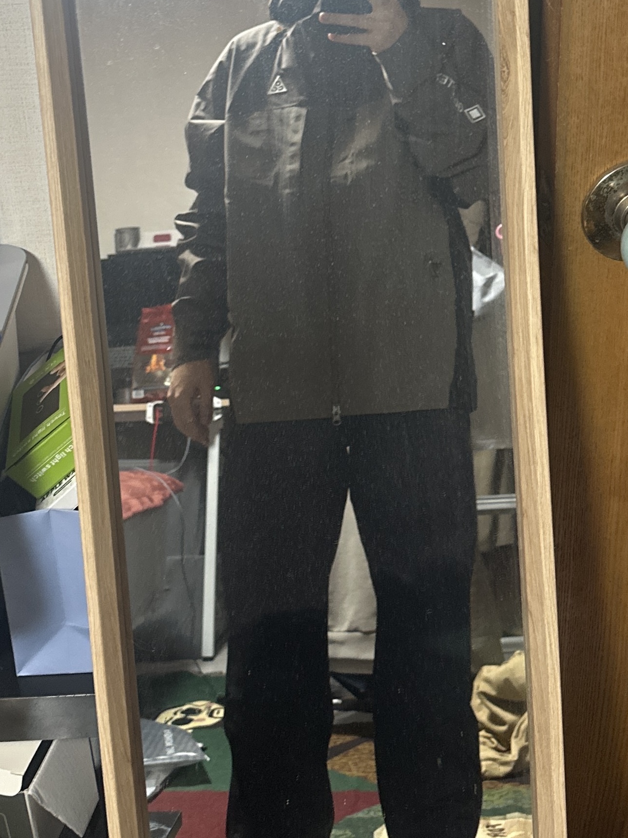 Nike ACG Trail Pants Black Anthracite - Asia, Nike ACG Storm-Fit ADV Gore-Tex Misery Ridge Jacket Iron Stone - Asia 착용 스타일