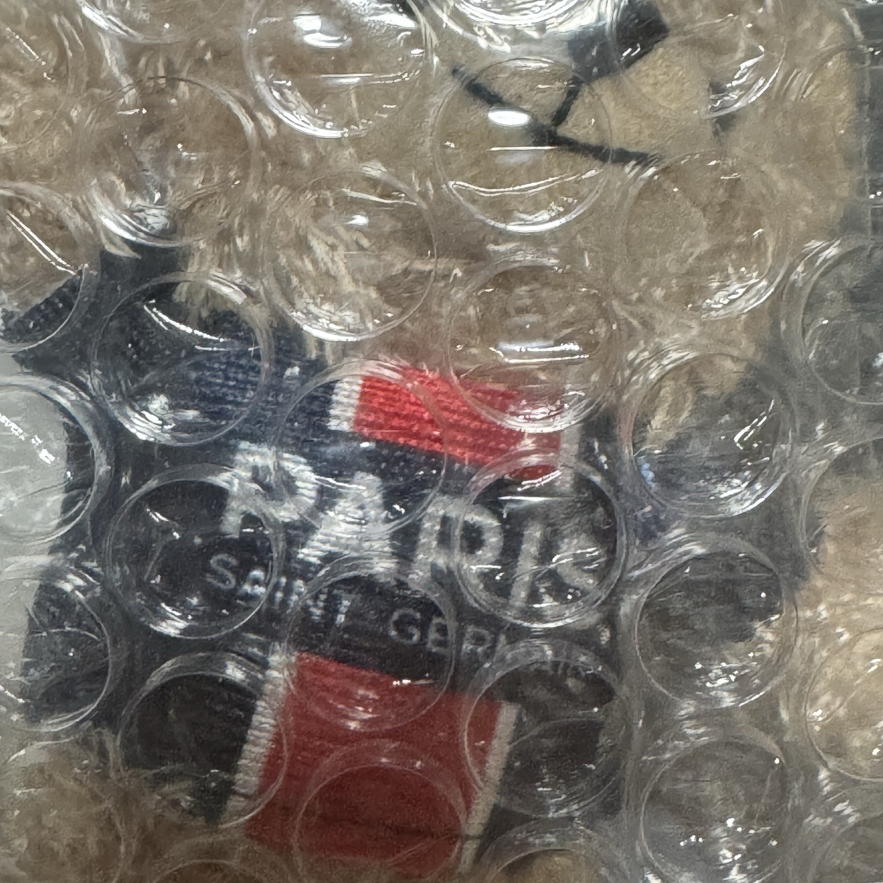 Paris Saint-Germain Justice Pretty Bear Keyring 착용 스타일