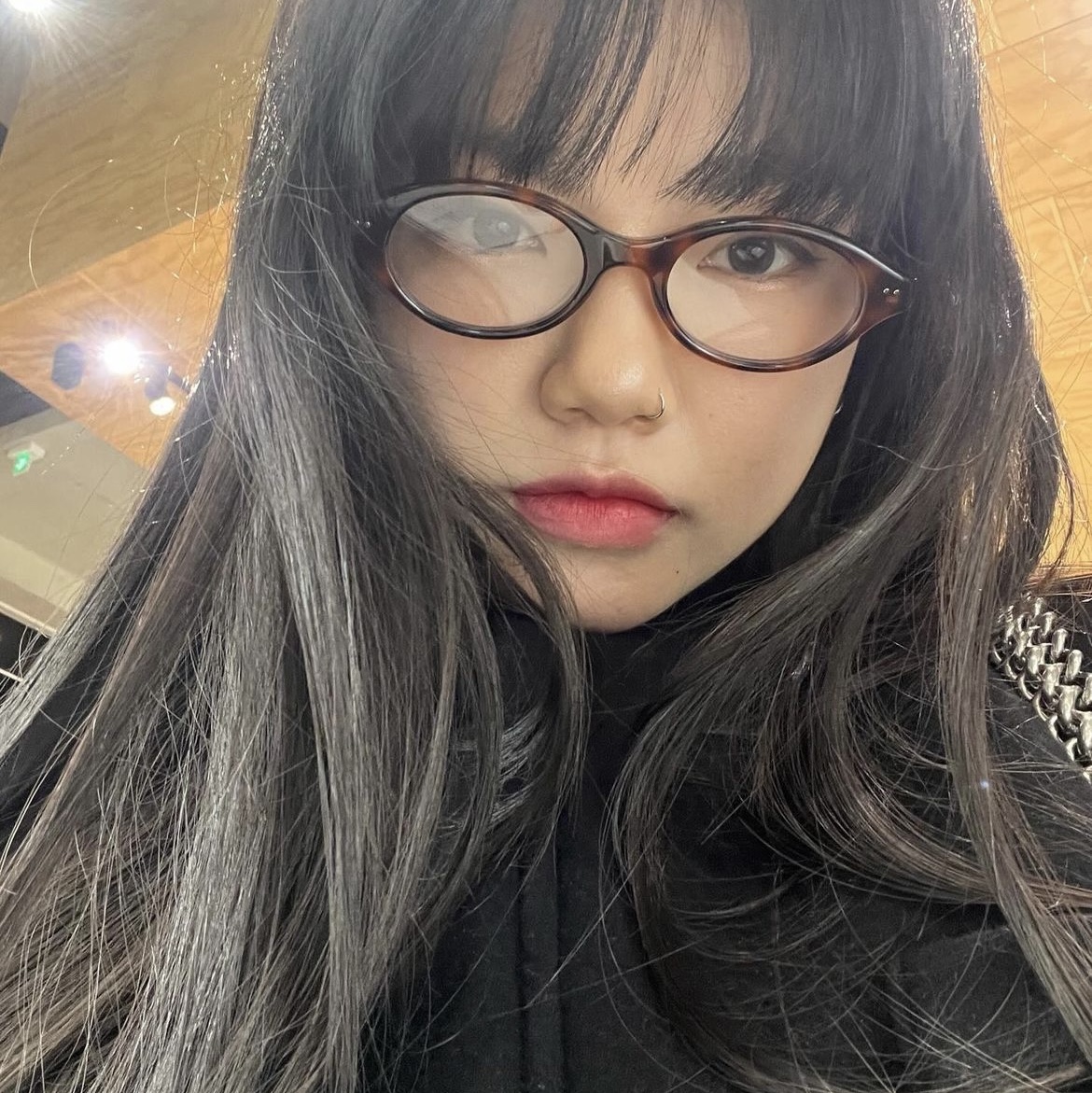 Gentle Monster x Maison Margiela MM111 Tortoiseshell Clear 착용 스타일