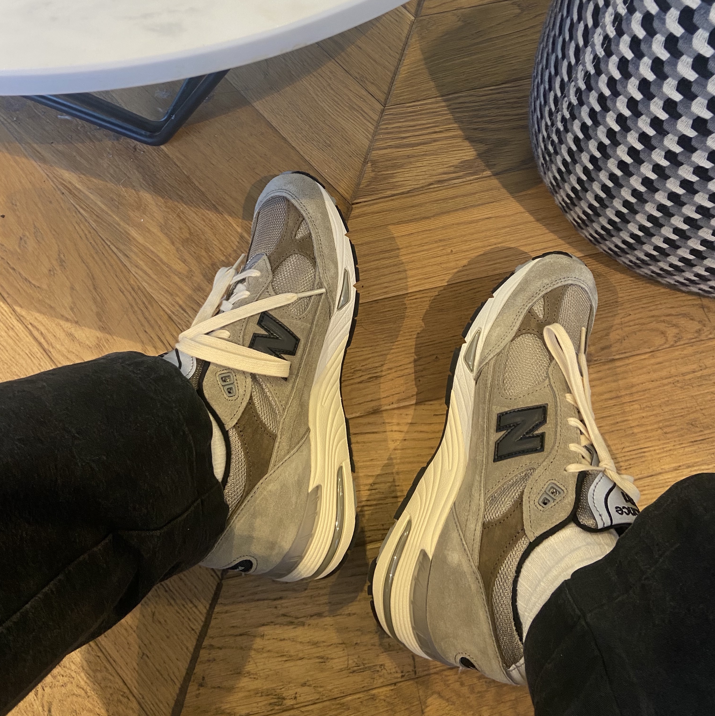 New Balance x JJJJound 991 Made in UK Grey 착용 스타일 - 3