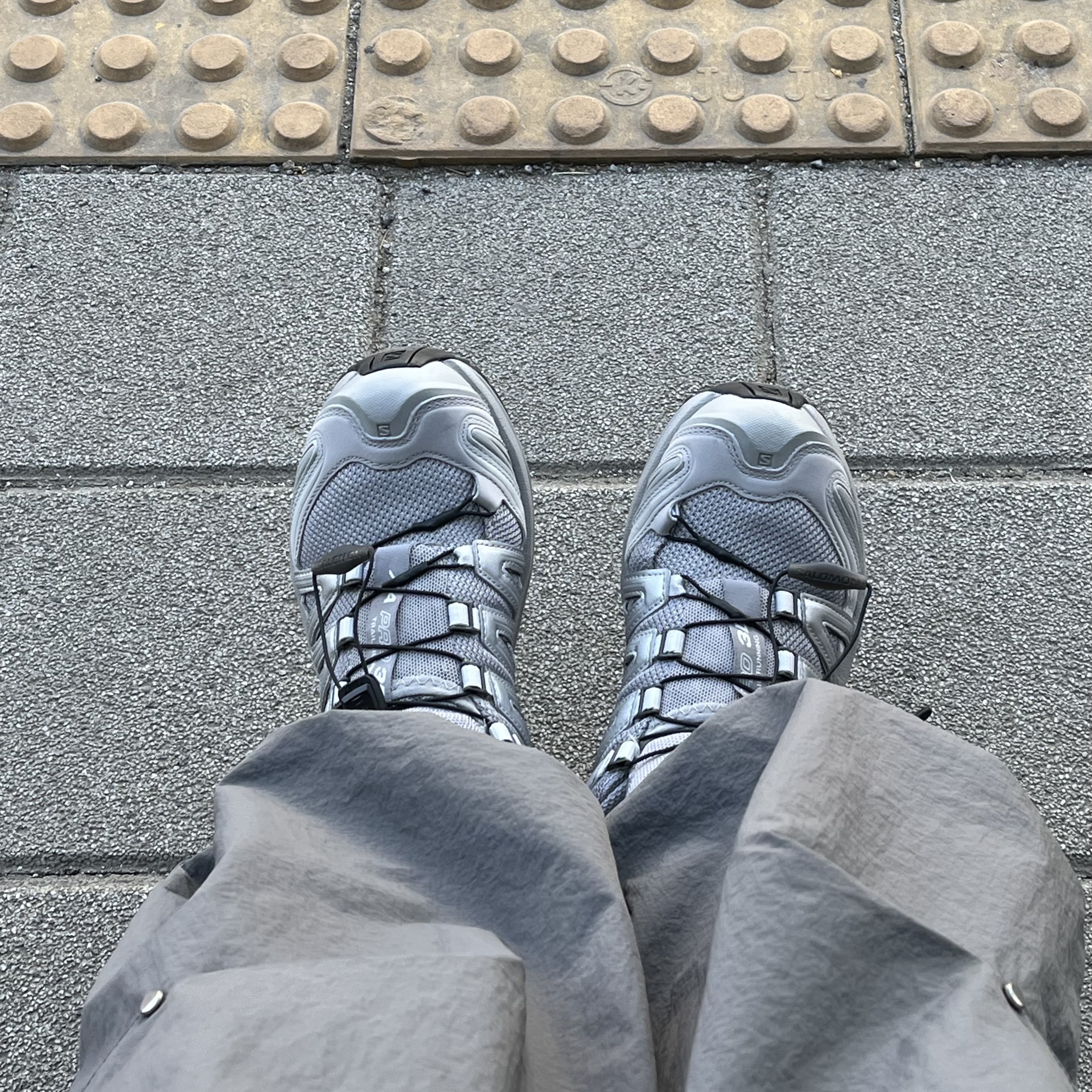Salomon XA Pro 3D Alloy Silver 착용 스타일