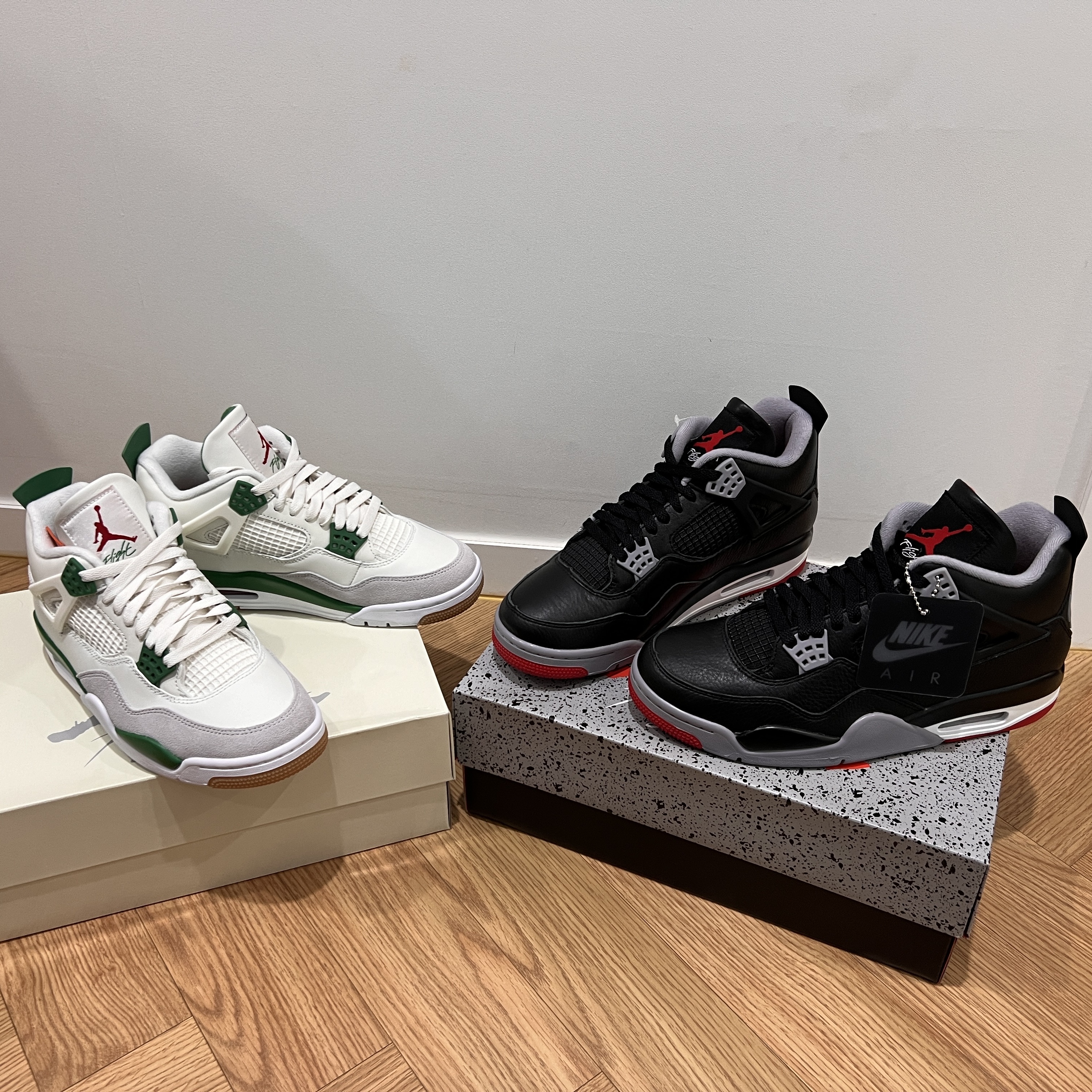 Jordan 4 Retro Bred Reimagined, Jordan 4 x Nike SB Retro SP Pine Green 착용 스타일 - 1