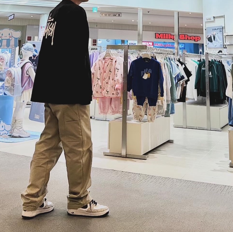 Stussy Basic Stussy LS T-Shirt Black 2022, Nike Air Force 1 Low Retro Cocoa Snake 2018 착용 스타일