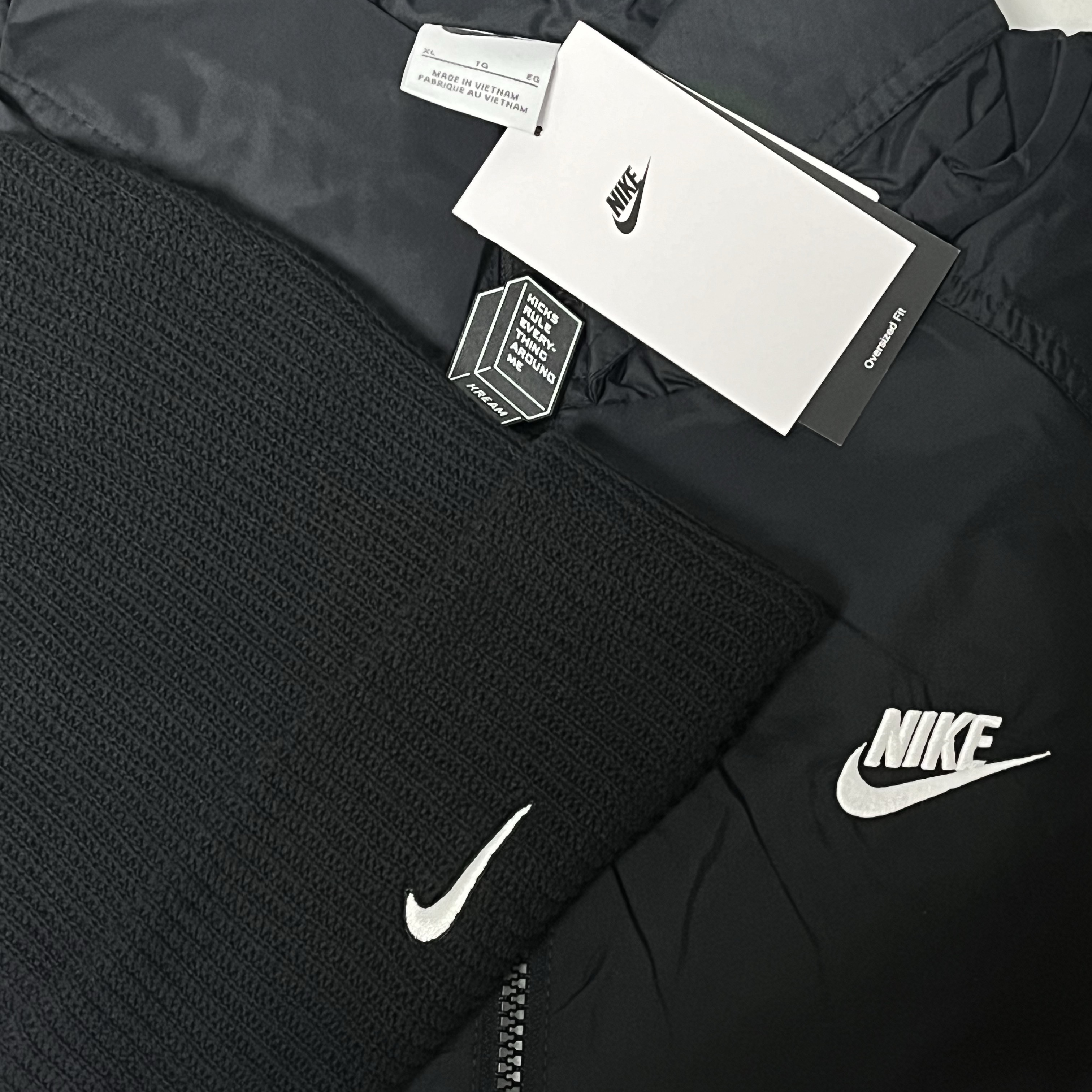 Nike NSW Beanie Utility Swoosh Black, Nike NSW Unlined Woven Windrunner Anorak Jacket Black - Asia 착용 스타일