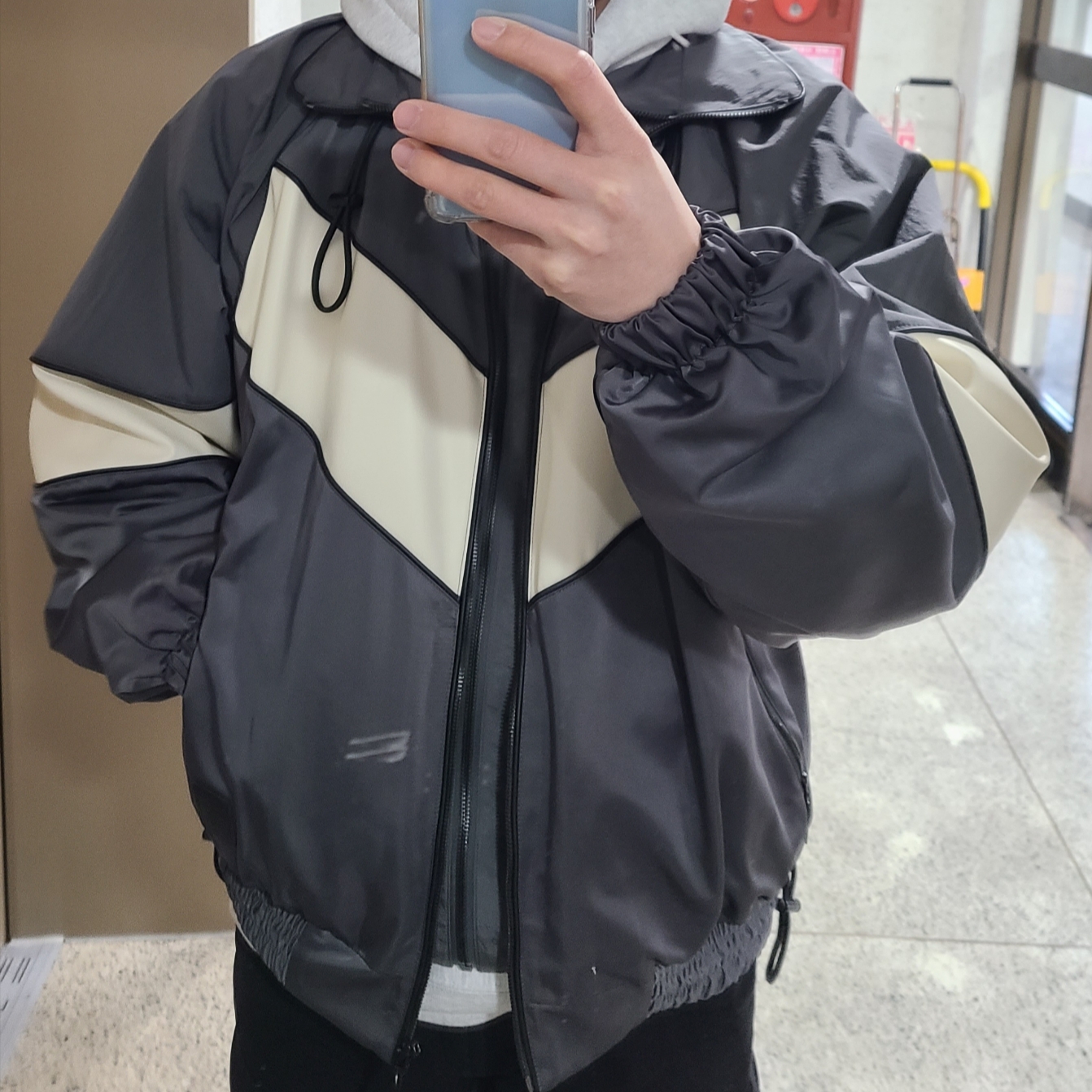 Ader Error Mem Jumper Grey, Stussy Crown International Hoodie Ash Heather 착용 스타일
