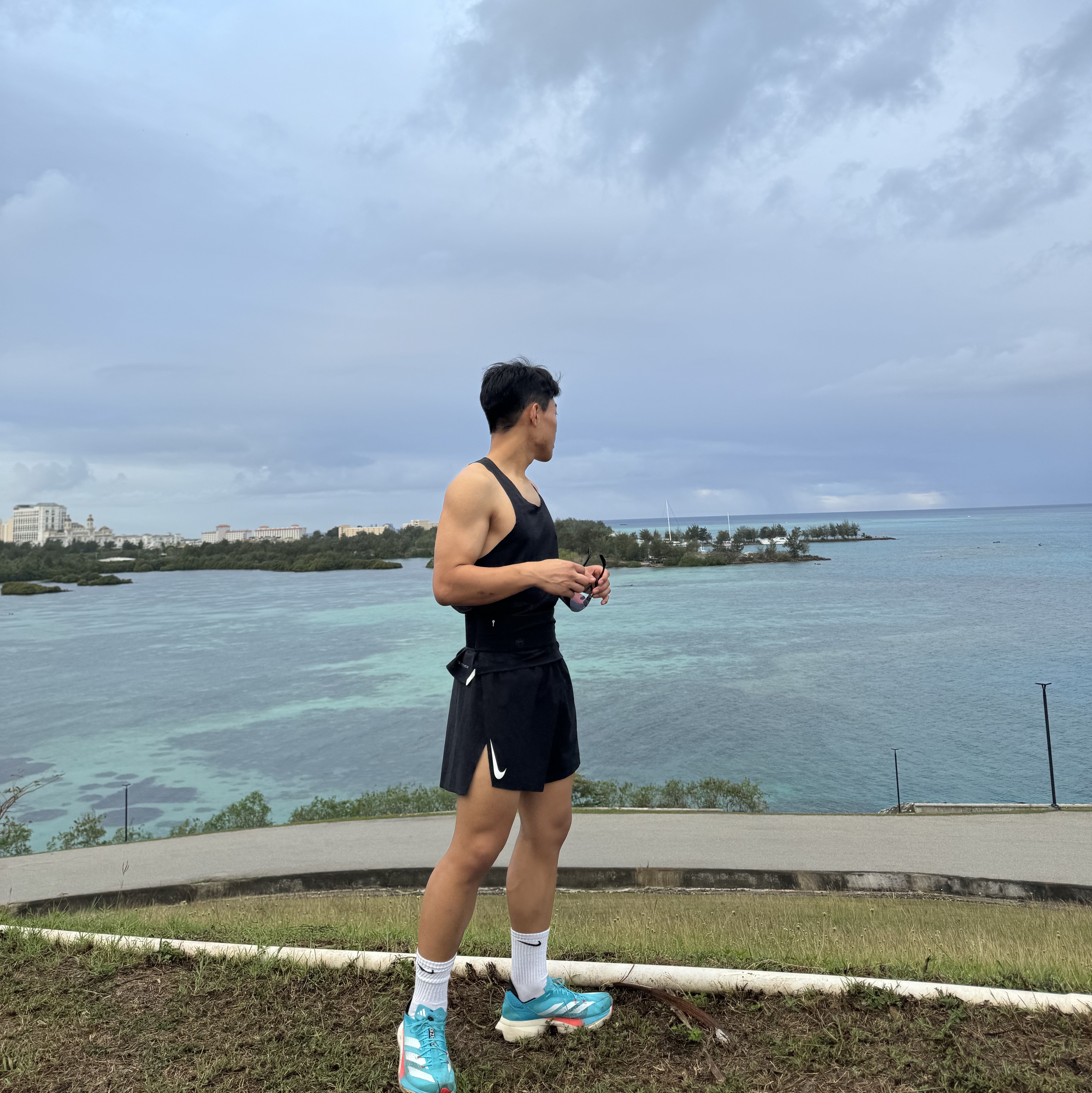 Nike Dri-Fit ADV Aeroswift Racing Singlet Black - US/EU, Adidas Adizero Adios Pro 3 M Lucid Cyan 착용 스타일 - 1