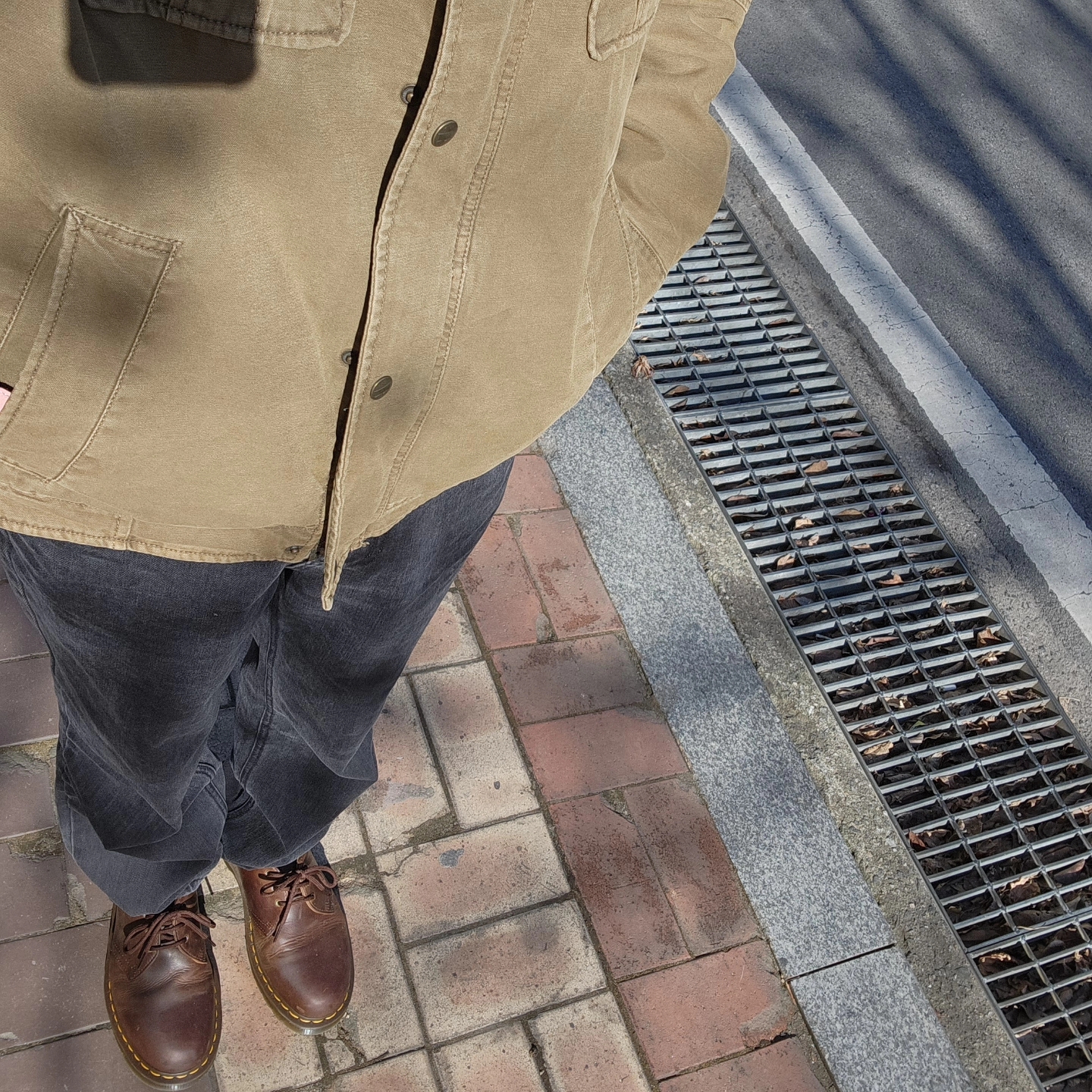Dr. Martens 1461 Bex Crazy Horse Dark Brown 착용 스타일