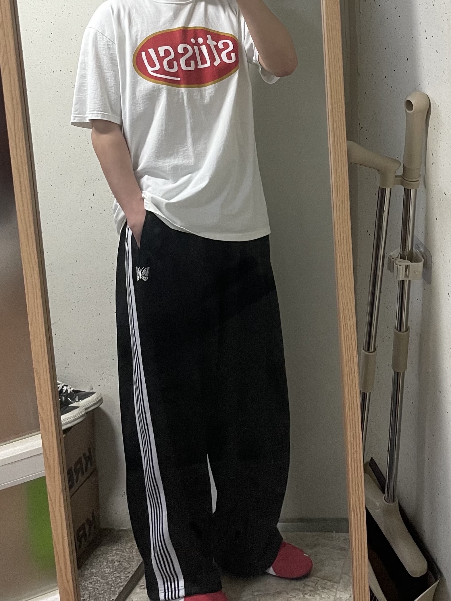 Supreme x The North Face Trekking Convertible Jacket Black - 22SS, Stussy Pitstop T-Shirt White 착용 스타일 - 2