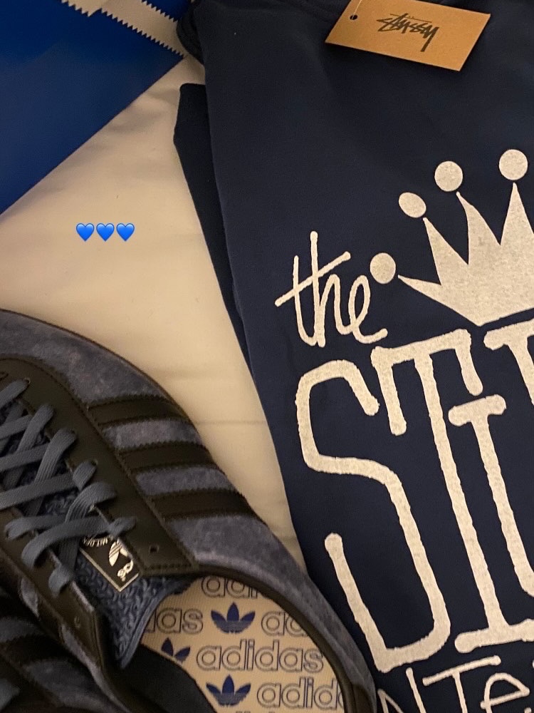 Stussy Crown International Pigment Dyed T-Shirt Navy 착용 스타일